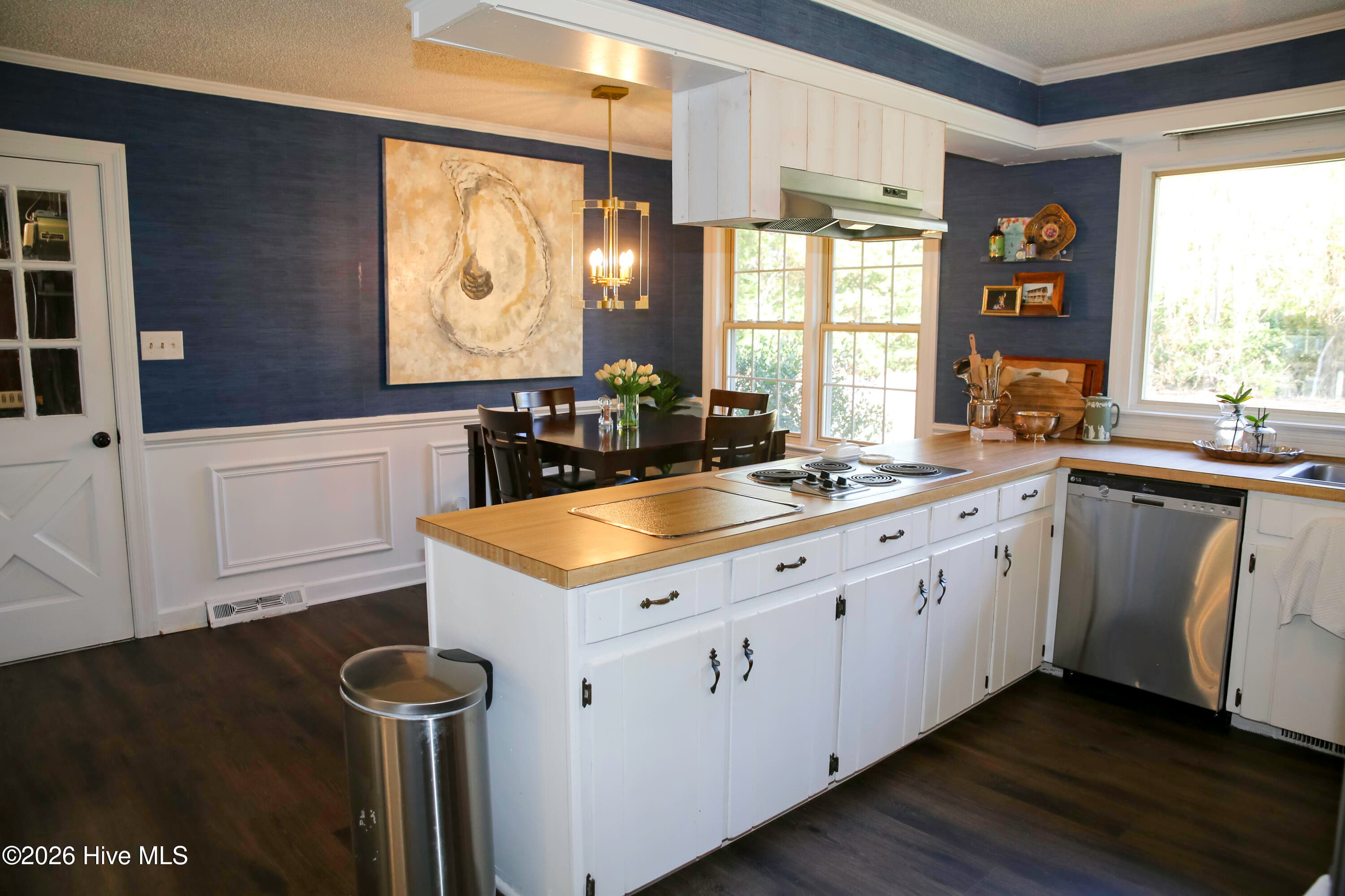 Single Family Residence at 2203 Rouse Road, Kinston, NC 28504, photo 14 of 69