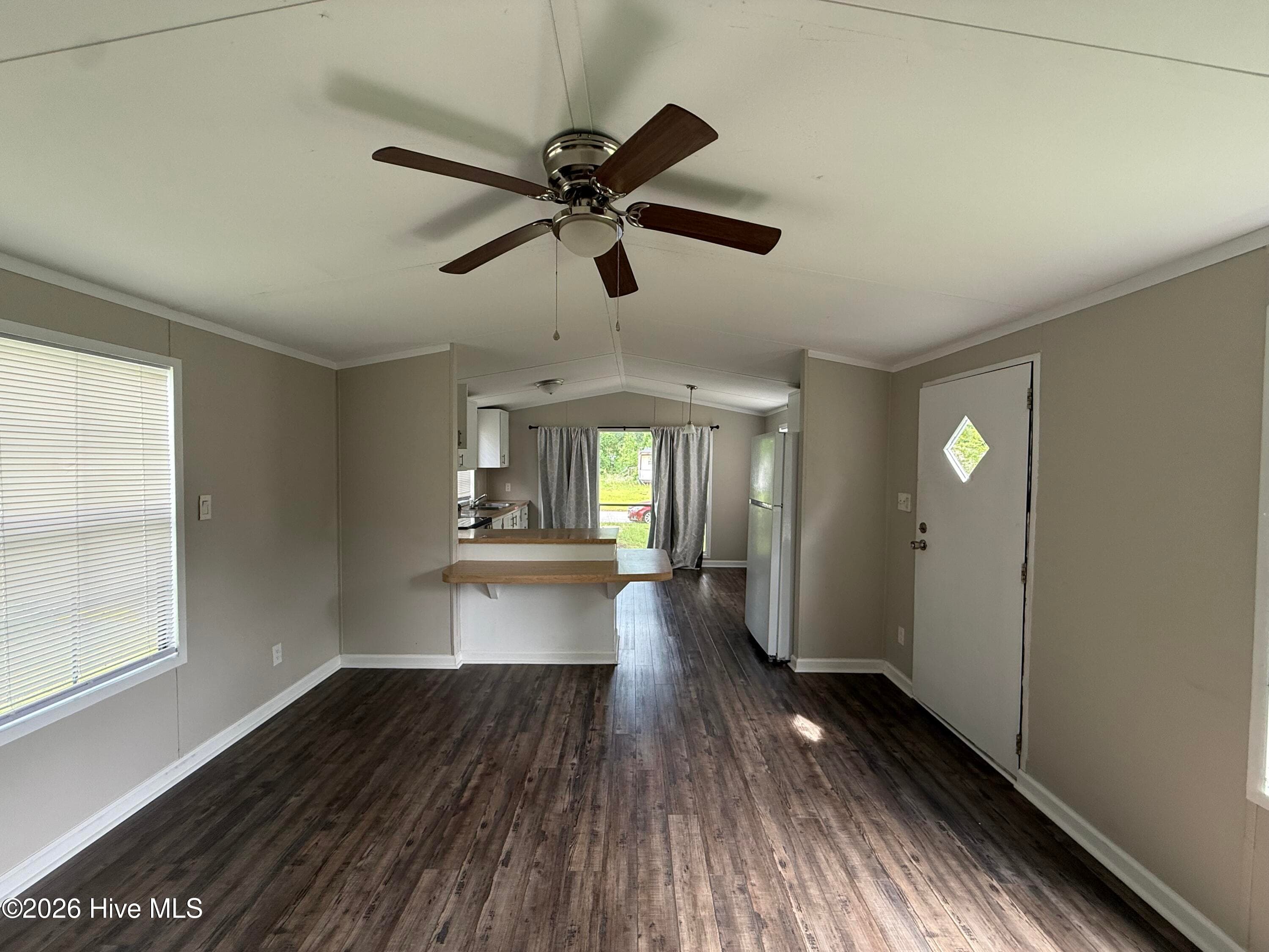 Manufactured Home at 15 Marlette Street, Hubert, NC 28539, photo 5 of 20
