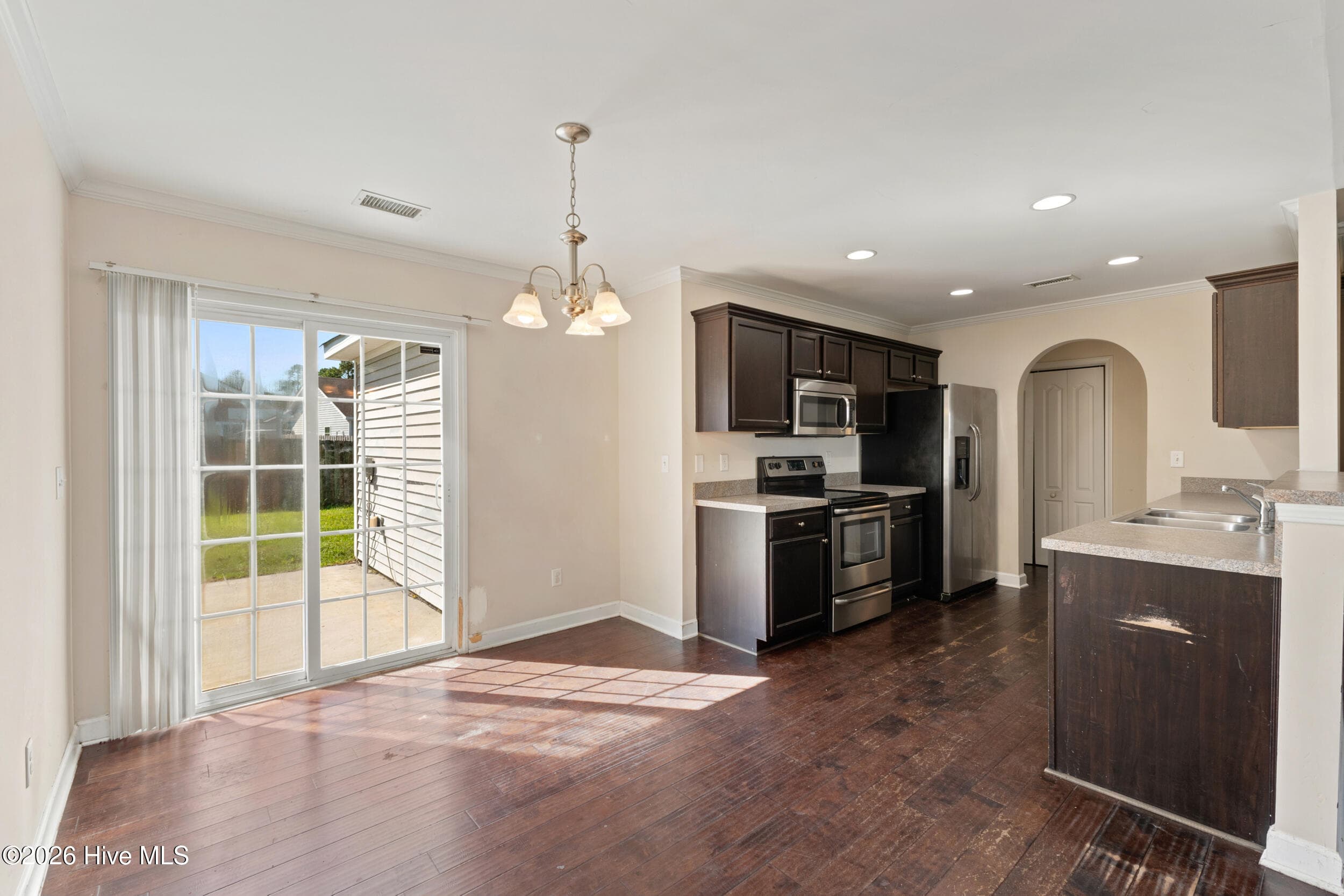 Single Family Residence at 2009 Willow Stone Court, Leland, NC 28451, photo 13 of 37