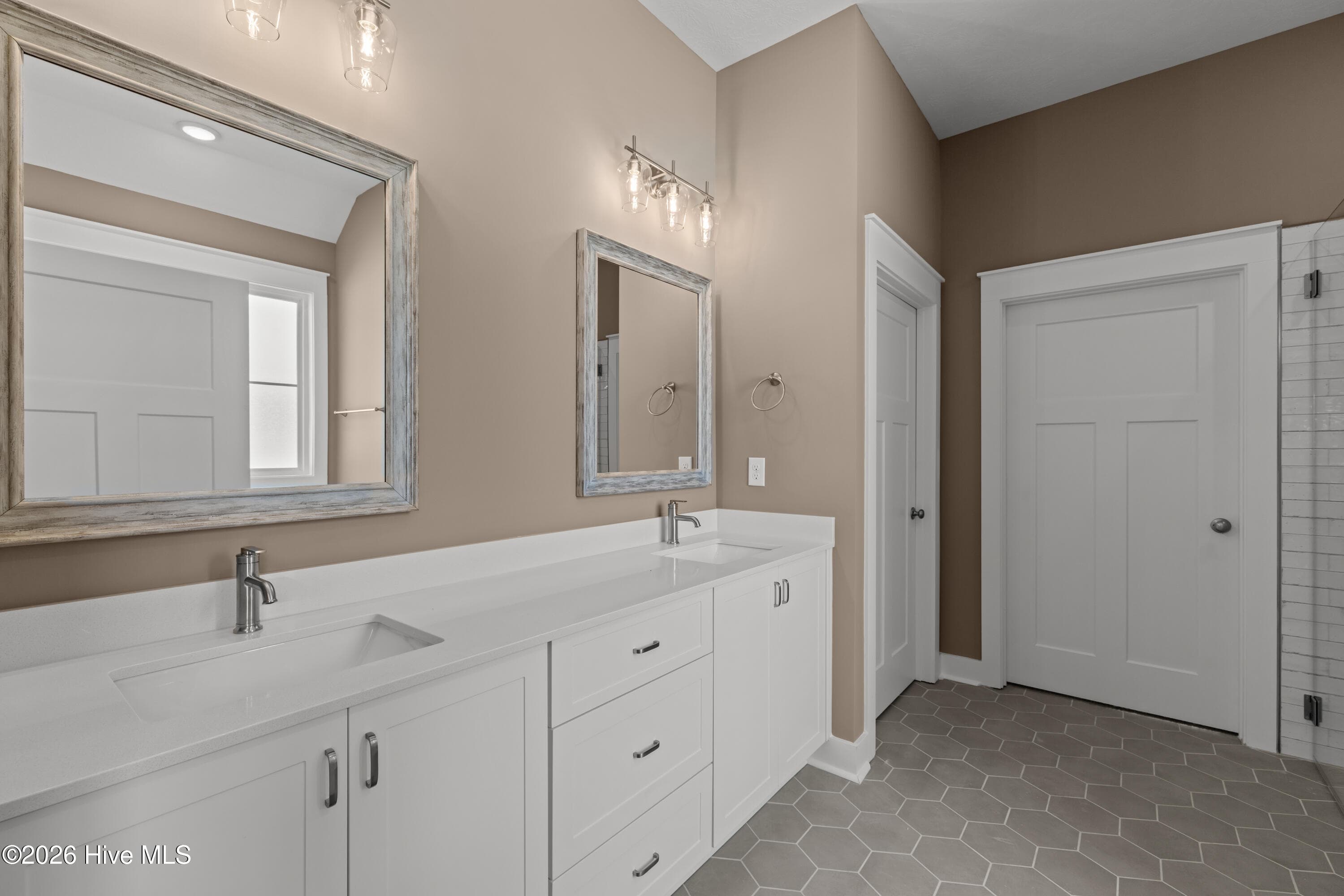 Dual-Vanity Sinks - 10382 Helmsdale Drive, Aiken, SC 29803