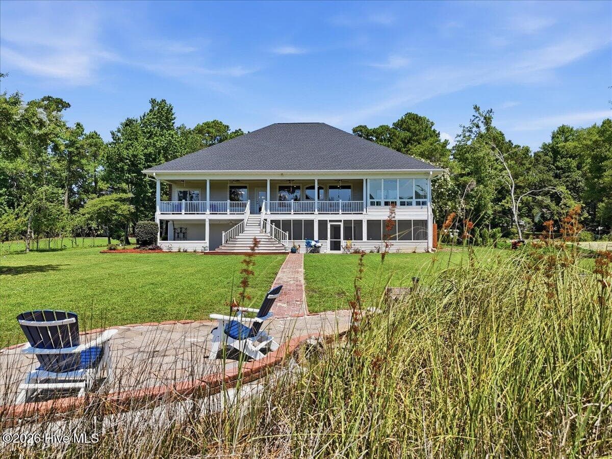 Single Family Residence at 609 Sawgrass Road, Hampstead, NC 28443, photo 6 of 105