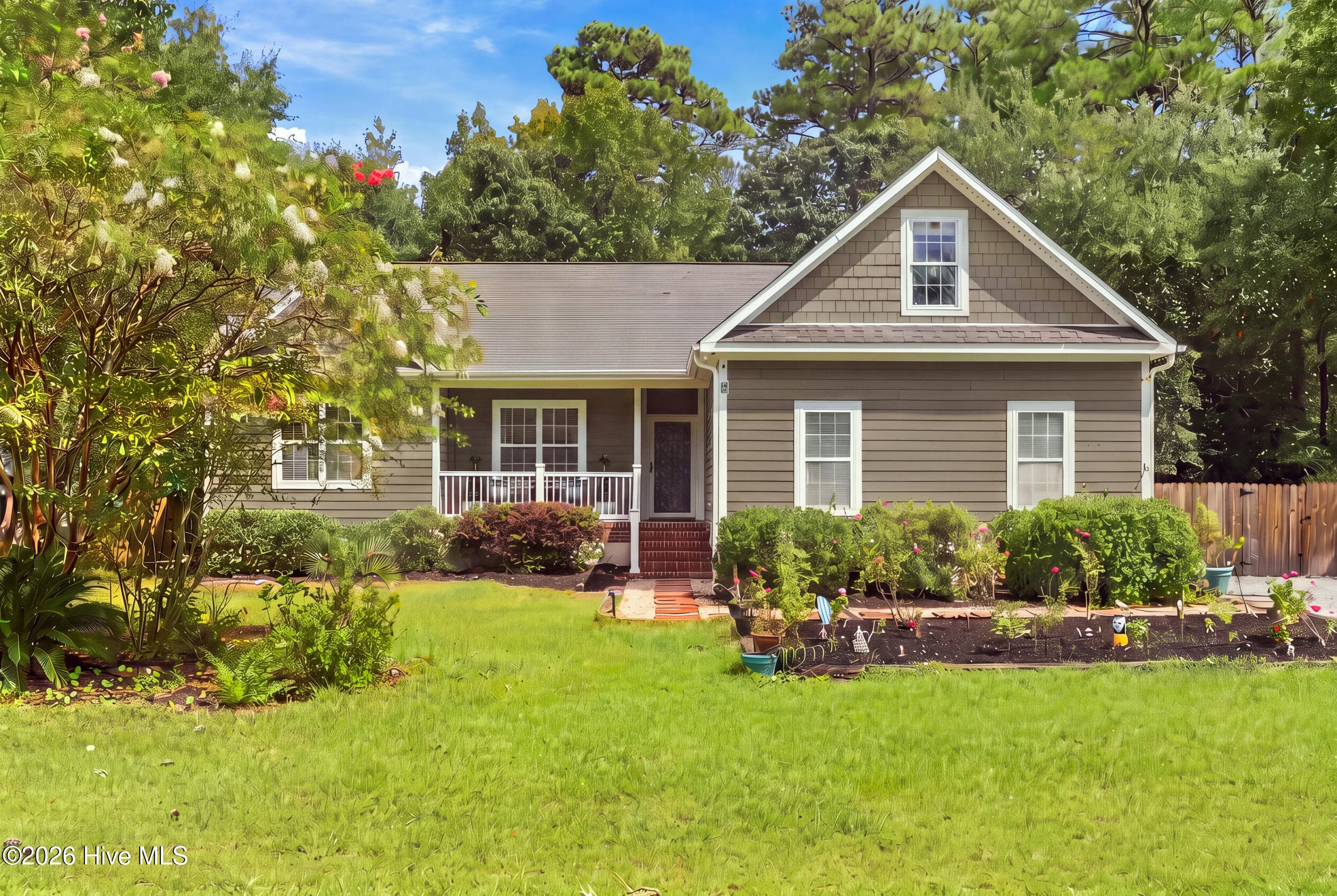 Single Family Residence at 306 Kemper Road, Hampstead, NC 28443, photo 2 of 67