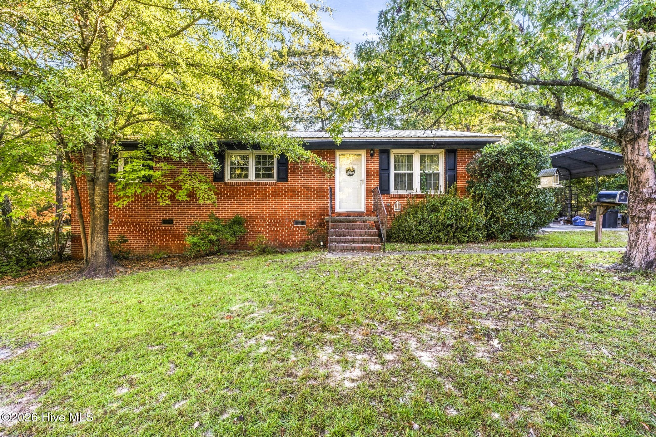 Single Family Residence at 1002 Jefferson Street, Hamlet, NC 28345, photo 2 of 25