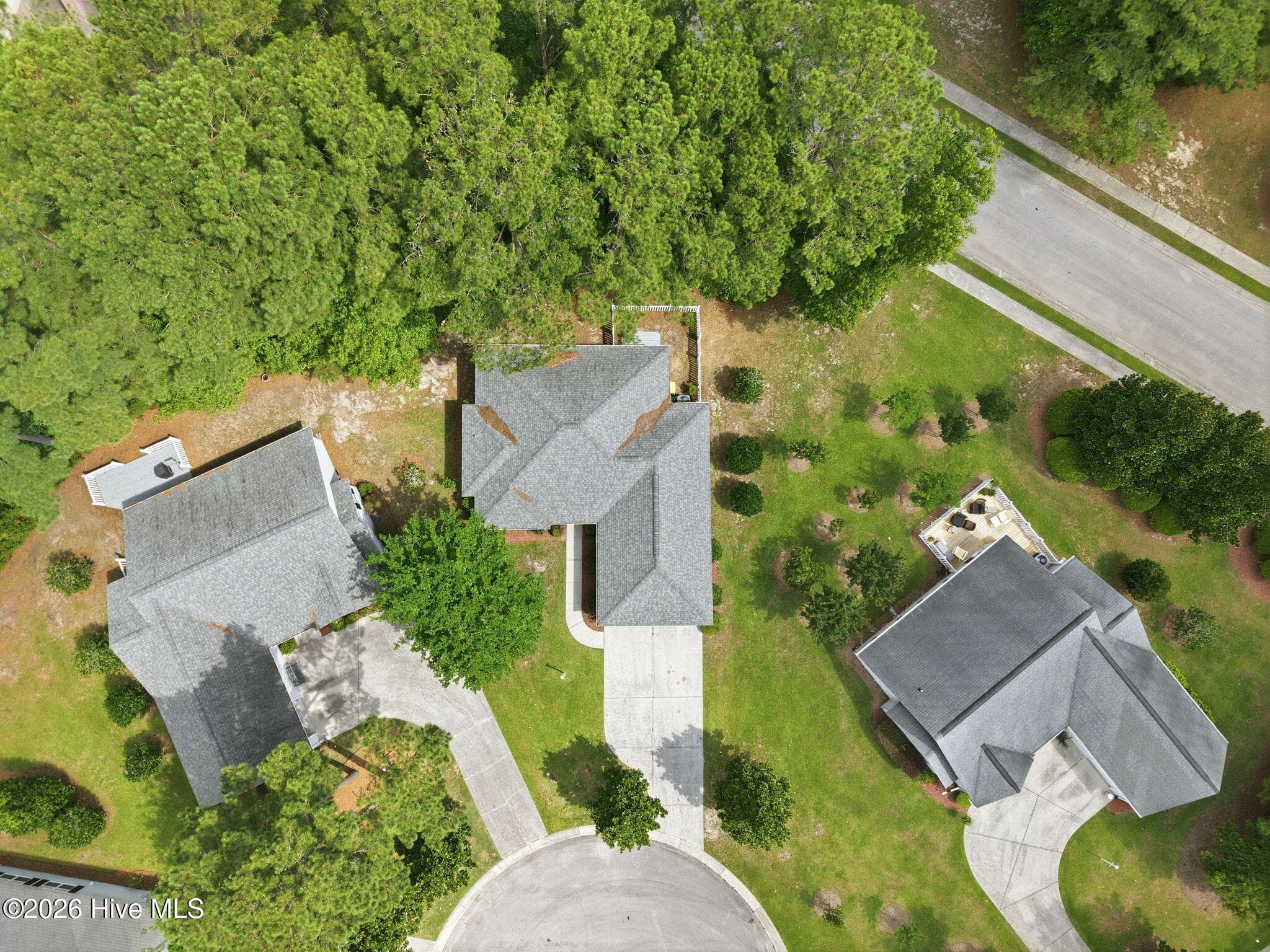 Cul de sac view - 702 Hummingbird S, Swansboro, NC 28584