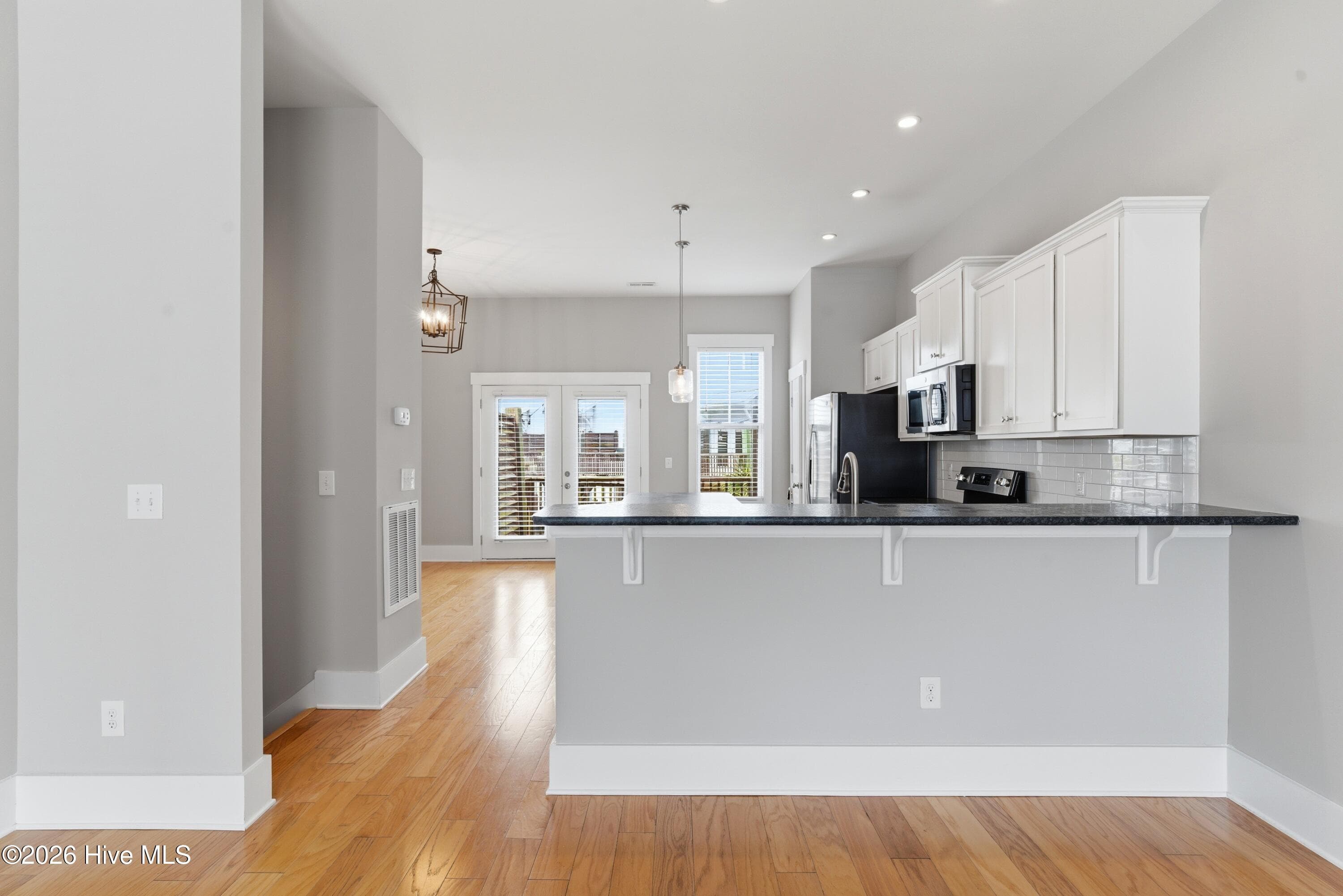 Townhouse at 1810 Bungalow Row, Wilmington, NC 28409, photo 16 of 53