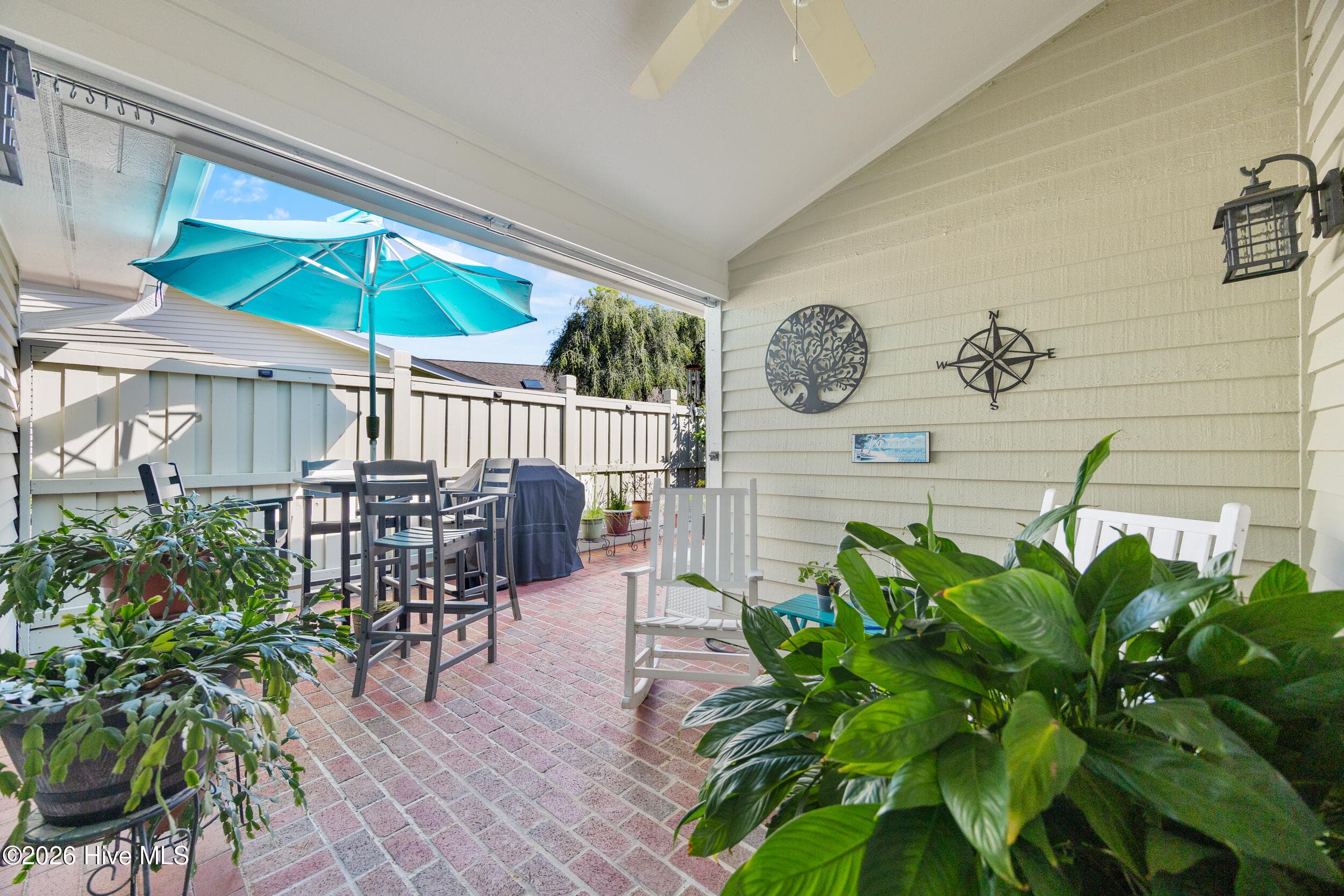 Townhouse at 208 Inland Greens Circle, Wilmington, NC 28405, photo 4 of 41