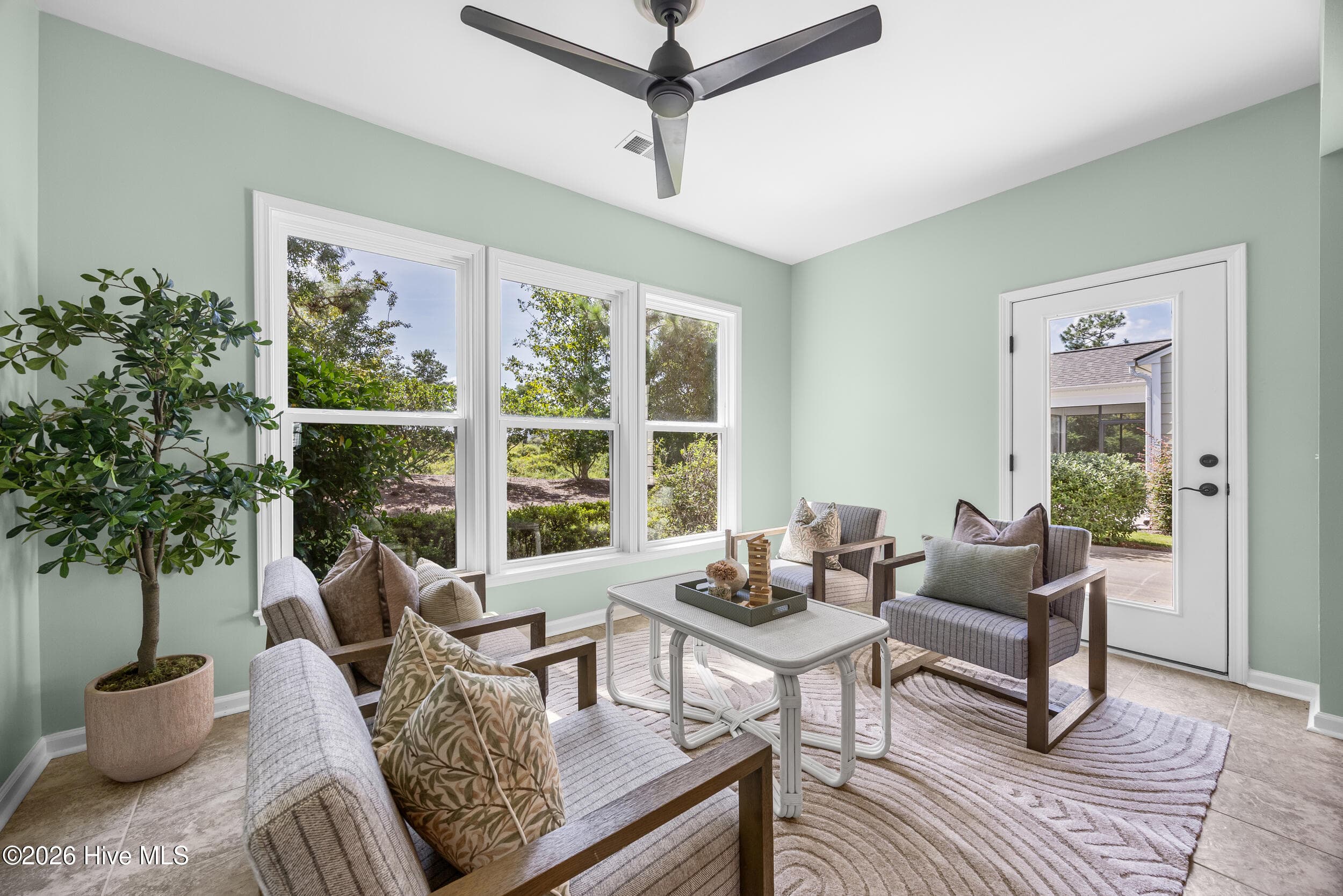 Single Family Residence at 3708 Old Sand Mine Drive, Wilmington, NC 28412, photo 14 of 43