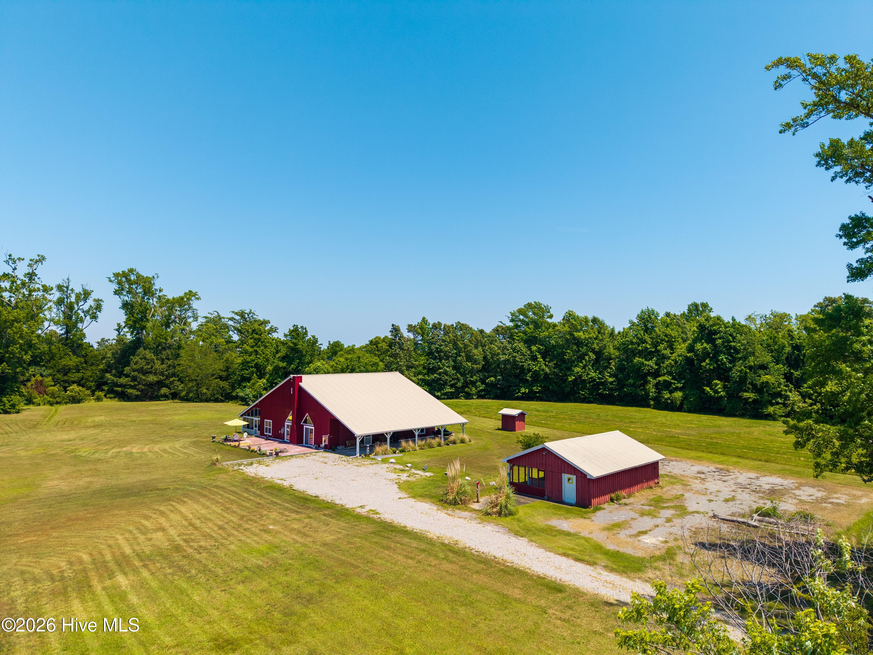 Single Family Residence at 158 Blue Heron Boulevard, Hertford, NC 27944, photo 4 of 6
