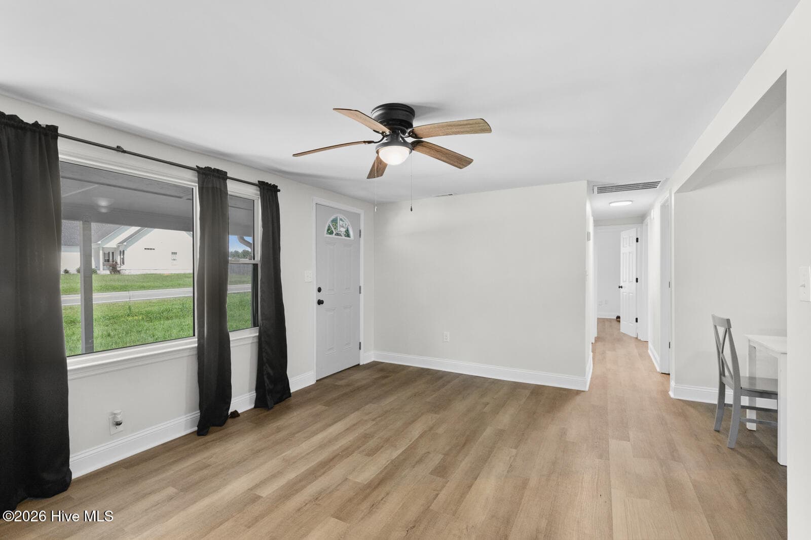 Single Family Residence at 633 Haws Run Road, Jacksonville, NC 28540, photo 6 of 20