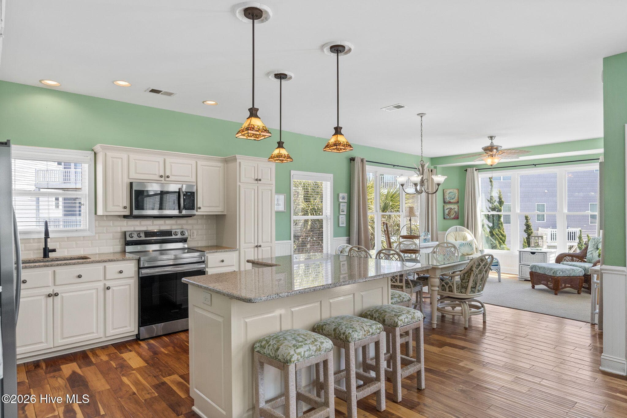 Single Family Residence at 14 Private Drive, Ocean Isle Beach, NC 28469, photo 34 of 73