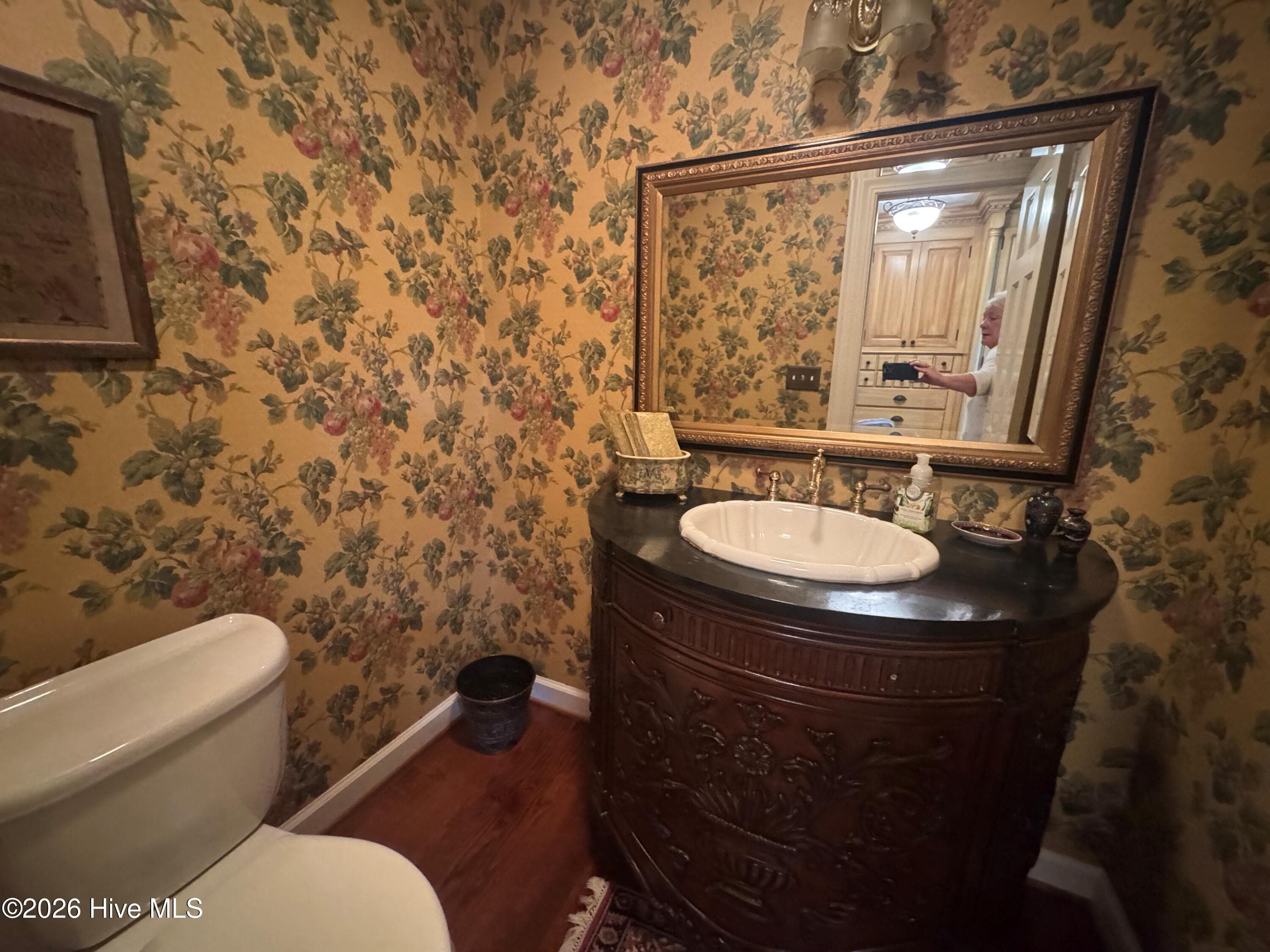 Single Family Residence at 122 Beechwood Road, Ahoskie, NC 27910, photo 5 of 7
