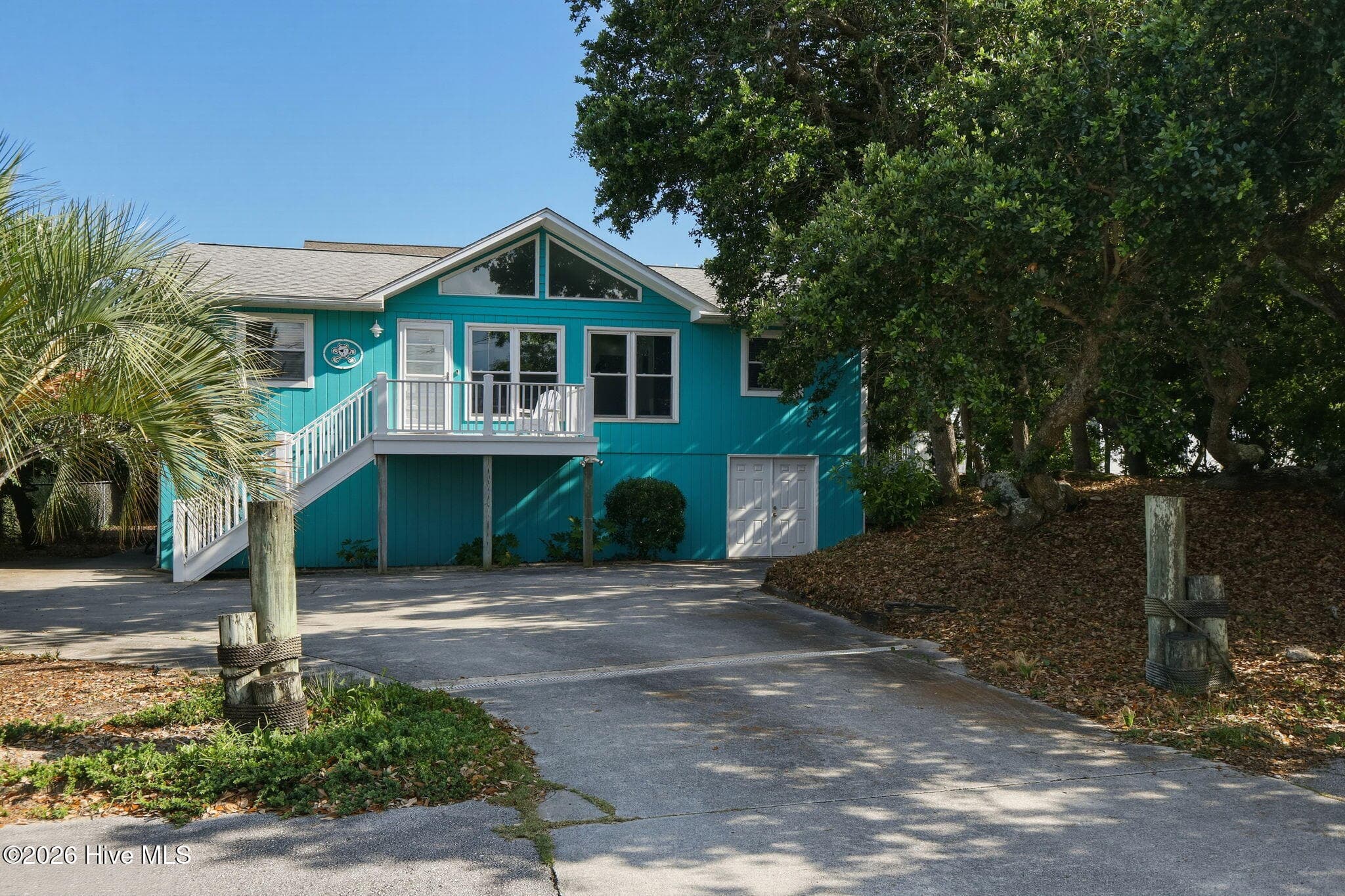 Shade and Sun Island Fun - 1607 Emerald Drive, Emerald Isle, NC 28594