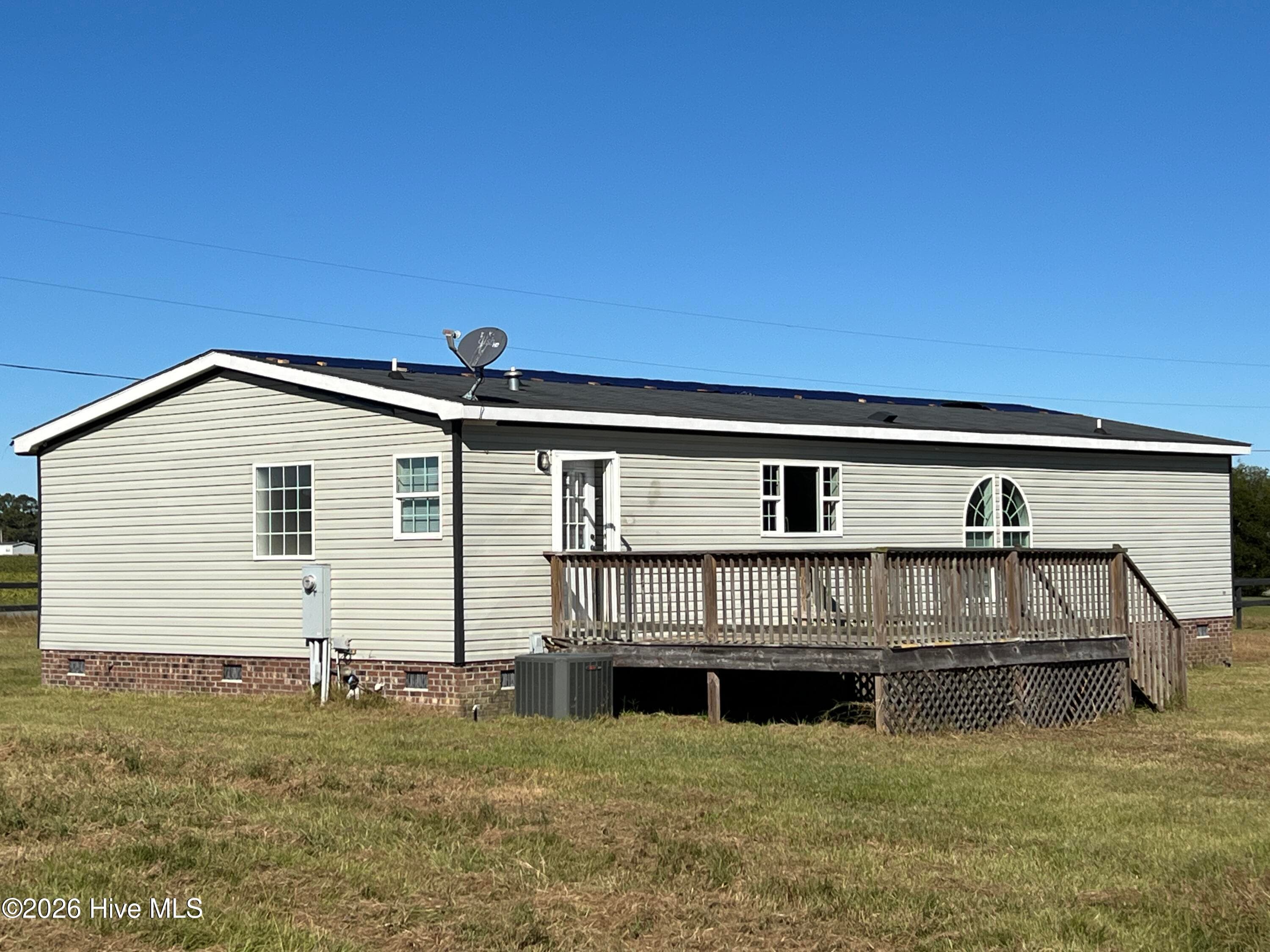 Manufactured Home at 229 Rhodes Pond Road, Four Oaks, NC 27524, photo 18 of 18