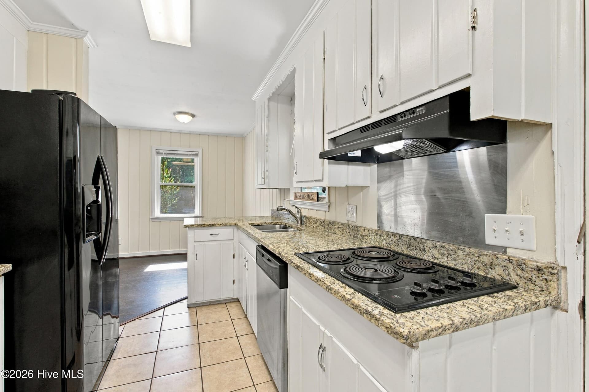 Kitchen - 825 Greenlawn Drive, Columbia, SC 29209
