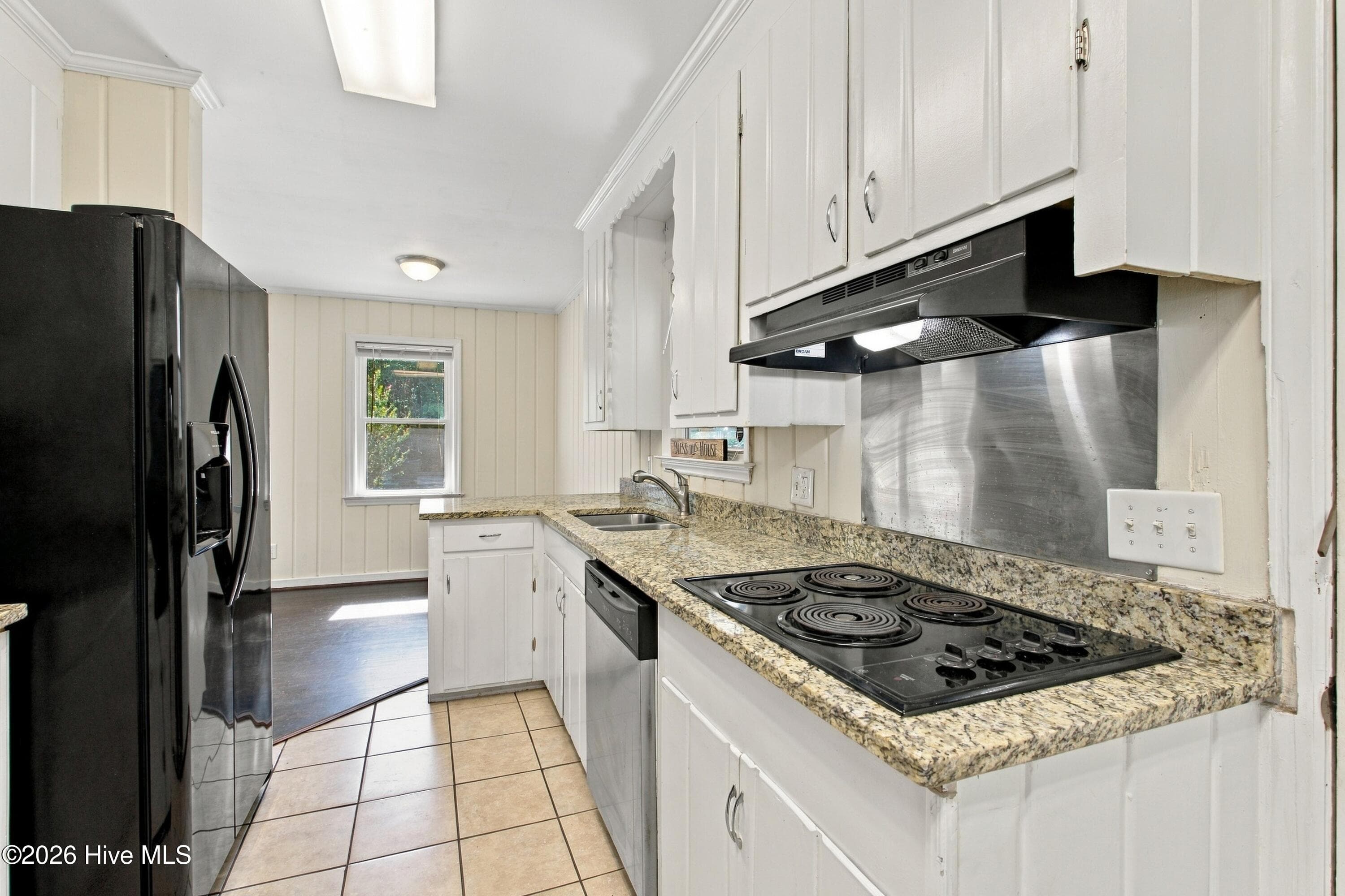 Kitchen - 825 Greenlawn Drive, Columbia, SC 29209