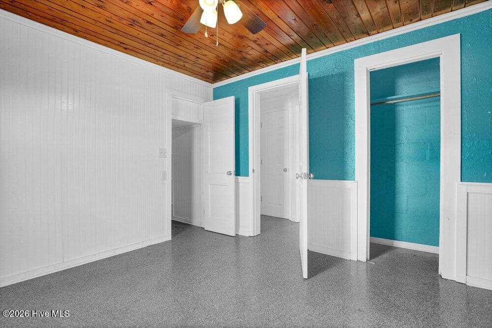 Single Family Residence at 712 Channel Boulevard, Topsail Beach, NC 28445, photo 34 of 62