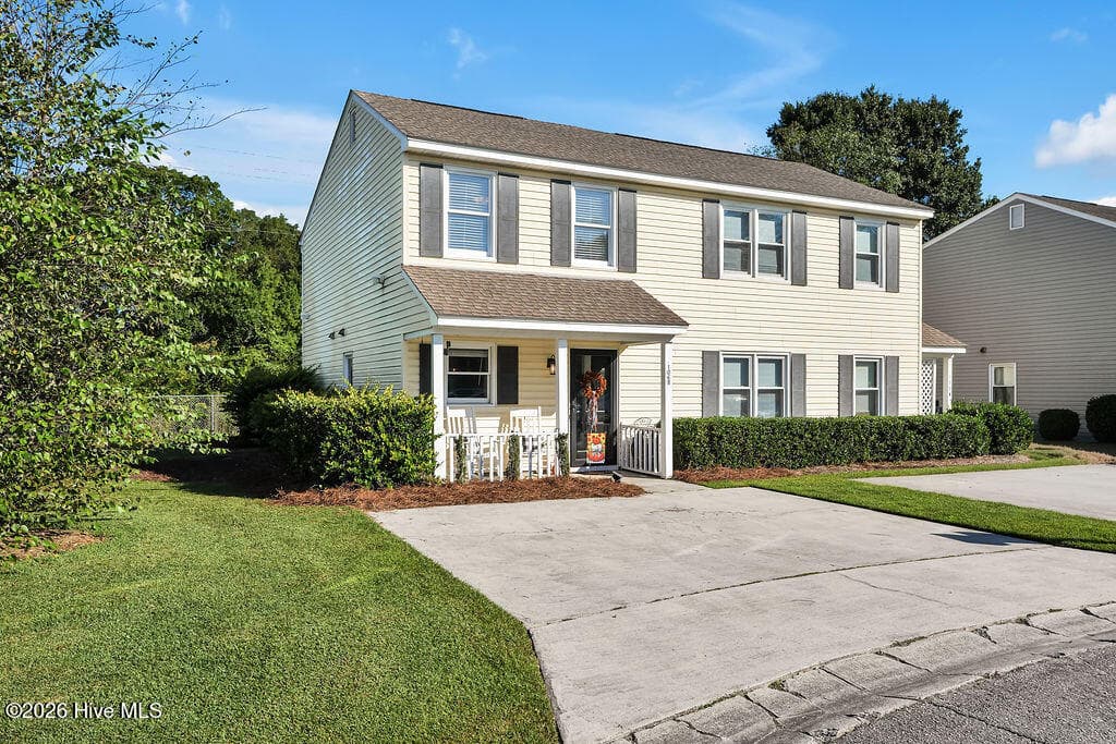 Condominium at 106 Lullwater Drive Unit B, Wilmington, NC 28403, photo 6 of 51