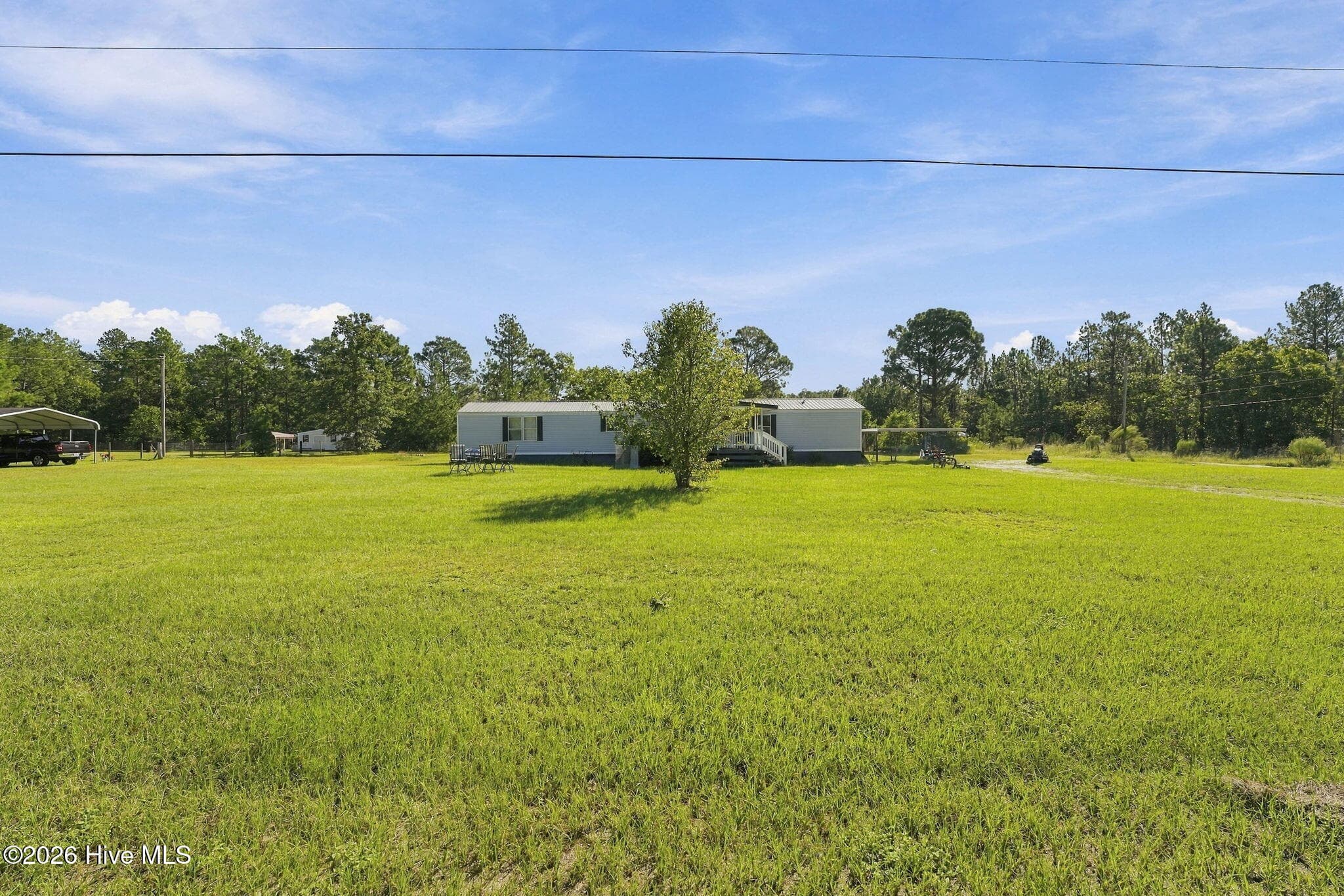 Manufactured Home at 135 Meadow Lane, Hamlet, NC 28345, photo 32 of 38