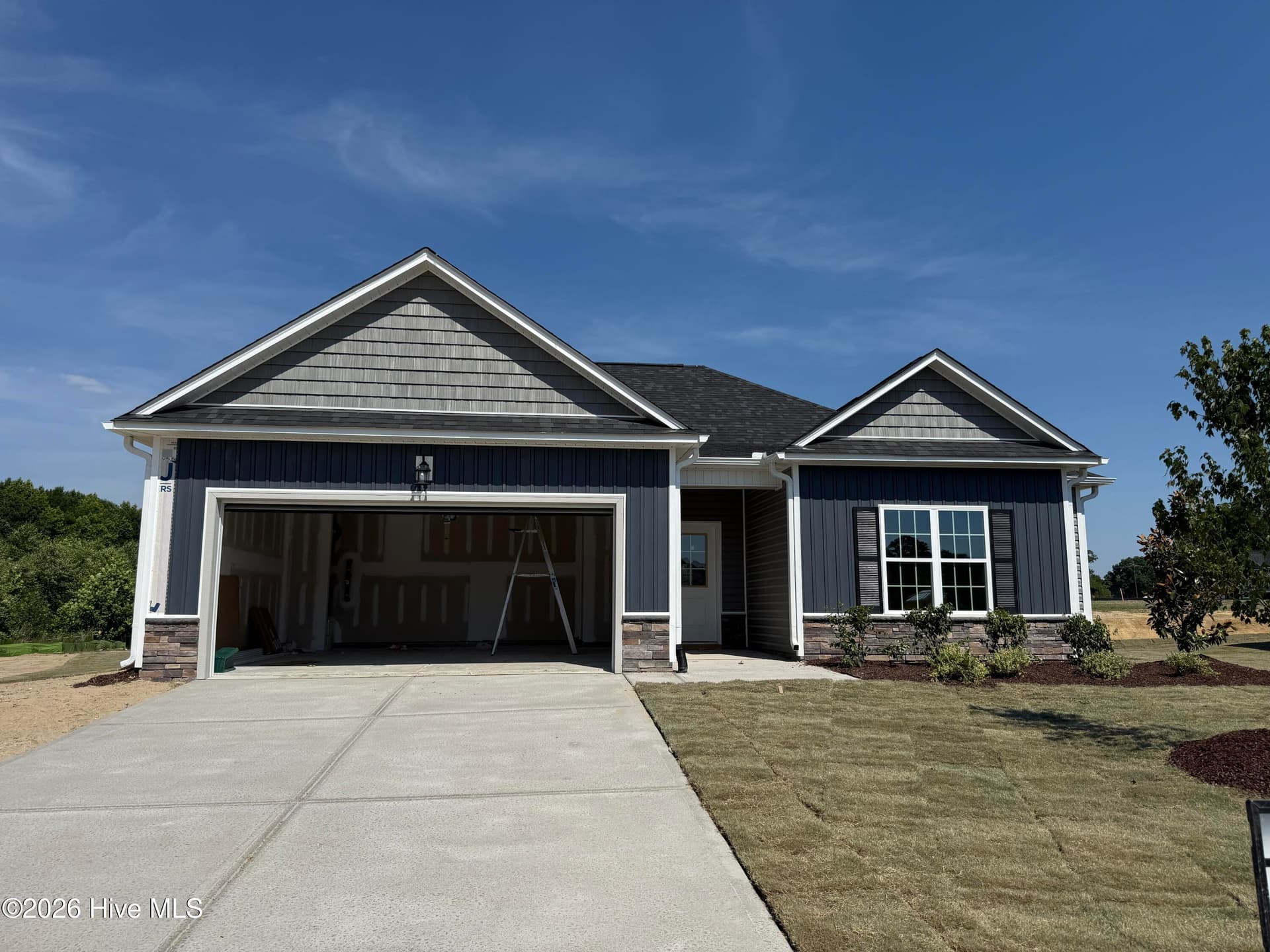 Single Family Residence at 46 Fiddleneck Court, Selma, NC 27576, photo 8 of 92
