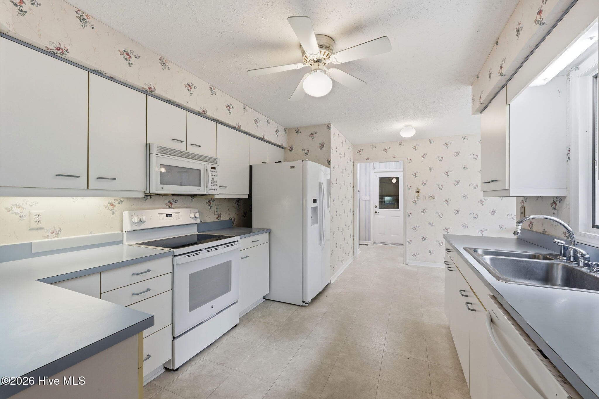 900 Crane Drive, New Bern, NC 28560