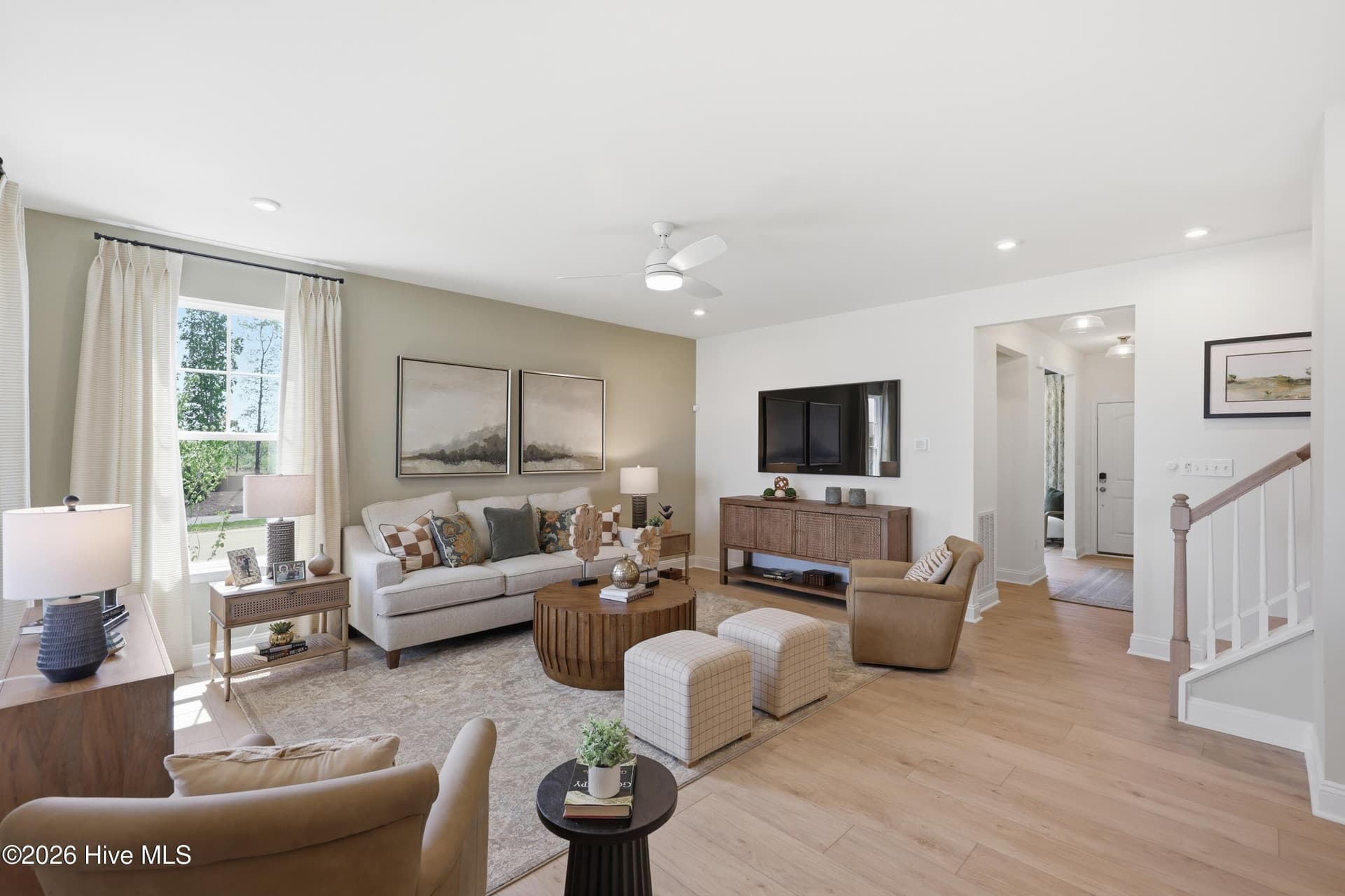 Single Family Residence at 1048 Fawn Valley Way, Wilmington, NC 28409, photo 5 of 36