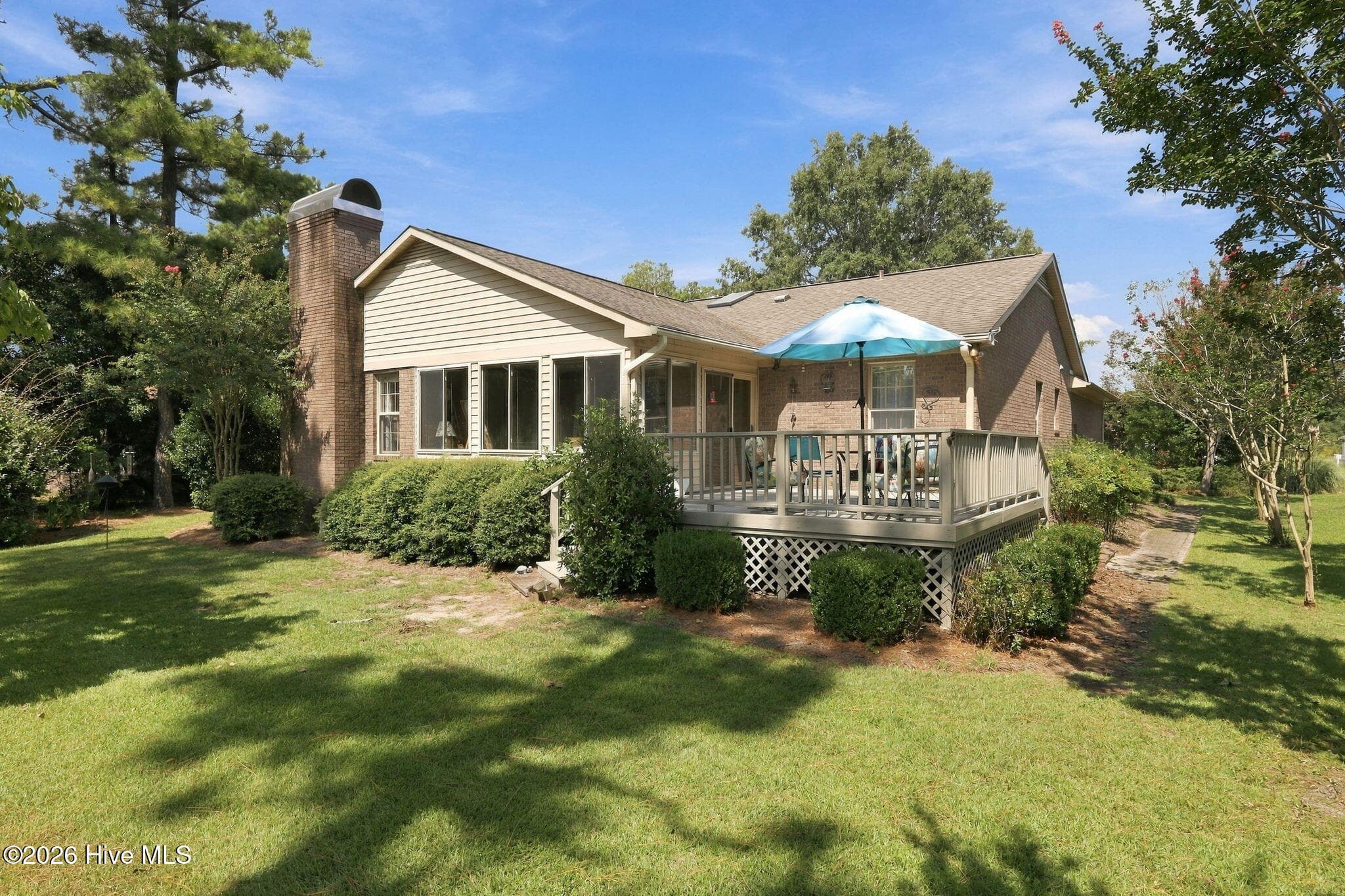 Single Family Residence at 5914 Santo Domingo Court, New Bern, NC 28560, photo 12 of 81