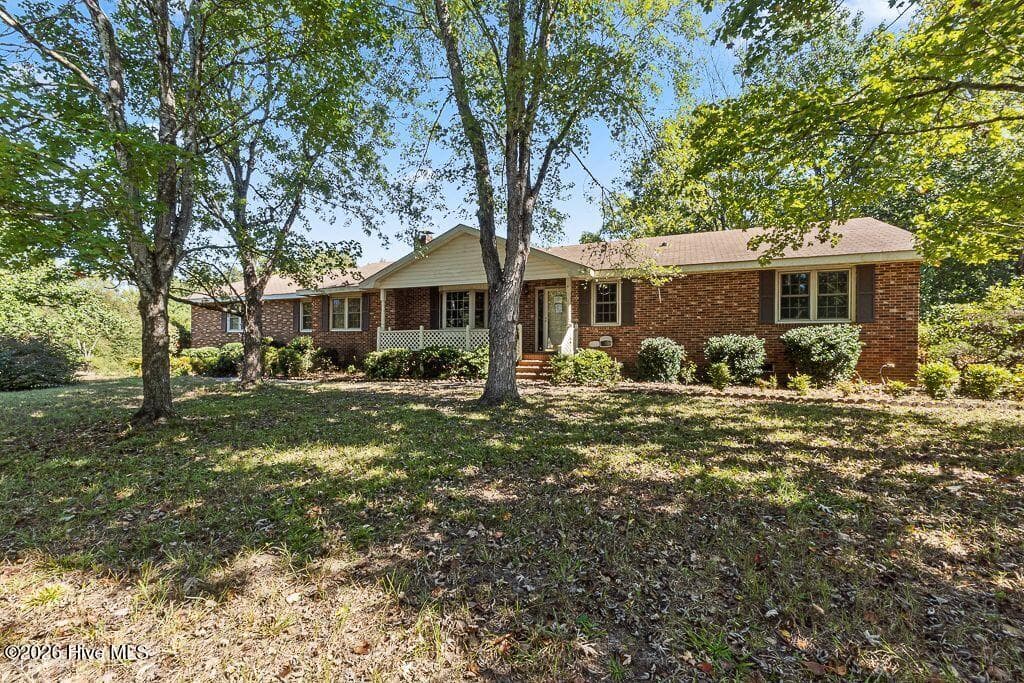 Single Family Residence at 520 Morris Road NE, Thomson, GA 30824, photo 4 of 57