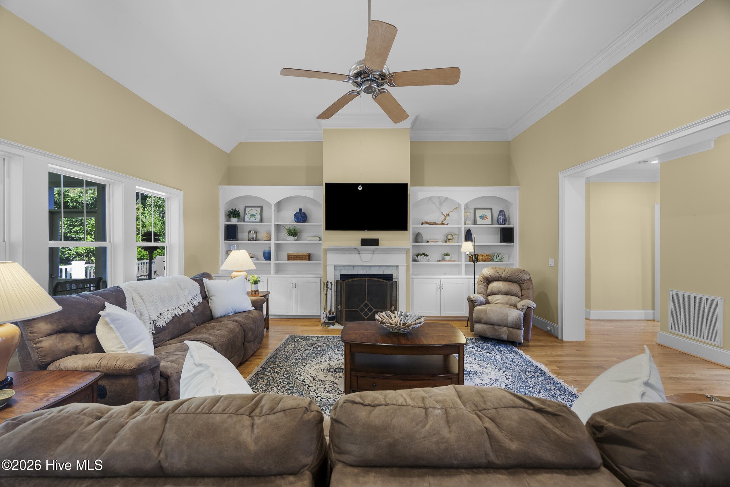 Single Family Residence at 8762 Ramsbury Way, Wilmington, NC 28411, photo 7 of 40