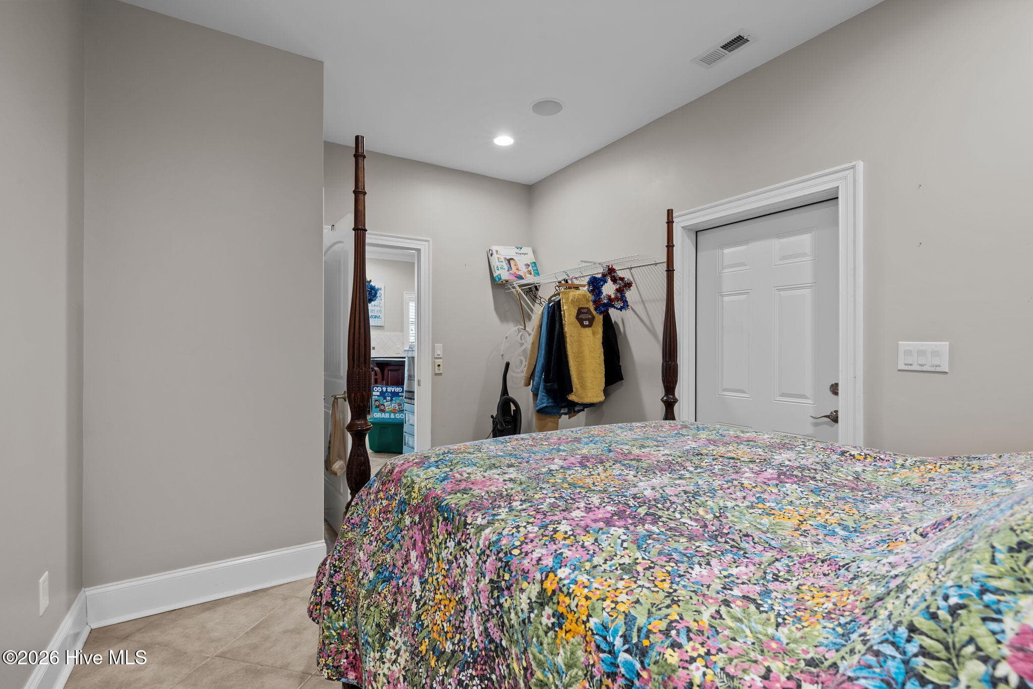 Level 1 flex room (2) - 109 Key West Lane, Newport, NC 28570