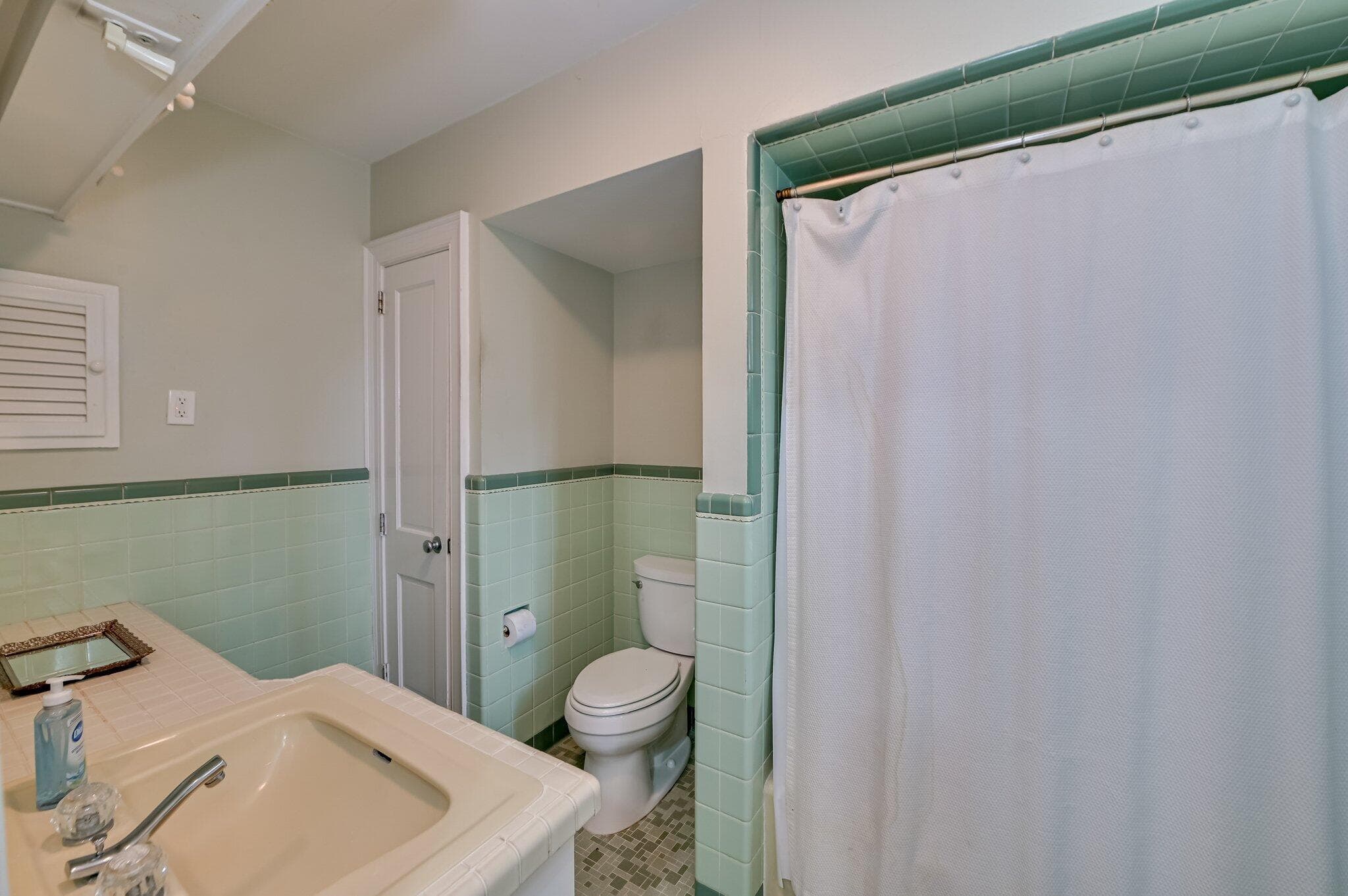 Single Family Residence at 3410 Walton Way, Augusta, GA 30909, photo 25 of 33