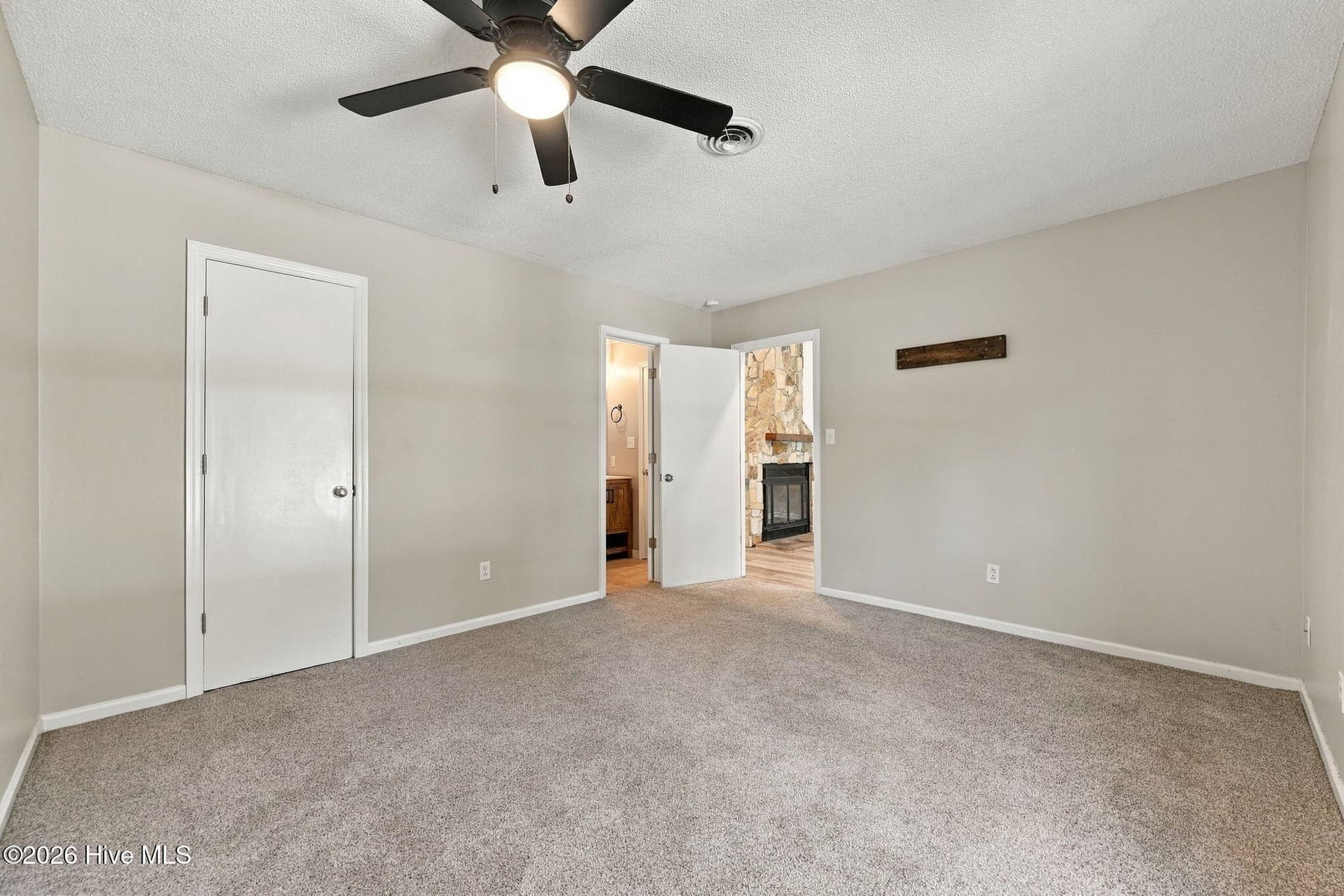 Single Family Residence at 368 Union Chapel Church Road, Richlands, NC 28574, photo 25 of 47