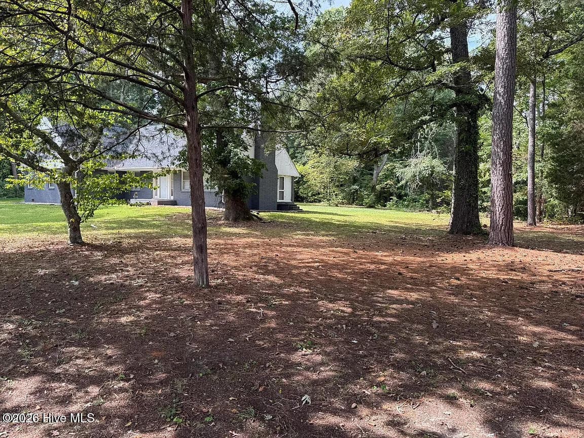 Single Family Residence at 1408 Parker Lane, Henderson, NC 27536, photo 5 of 86