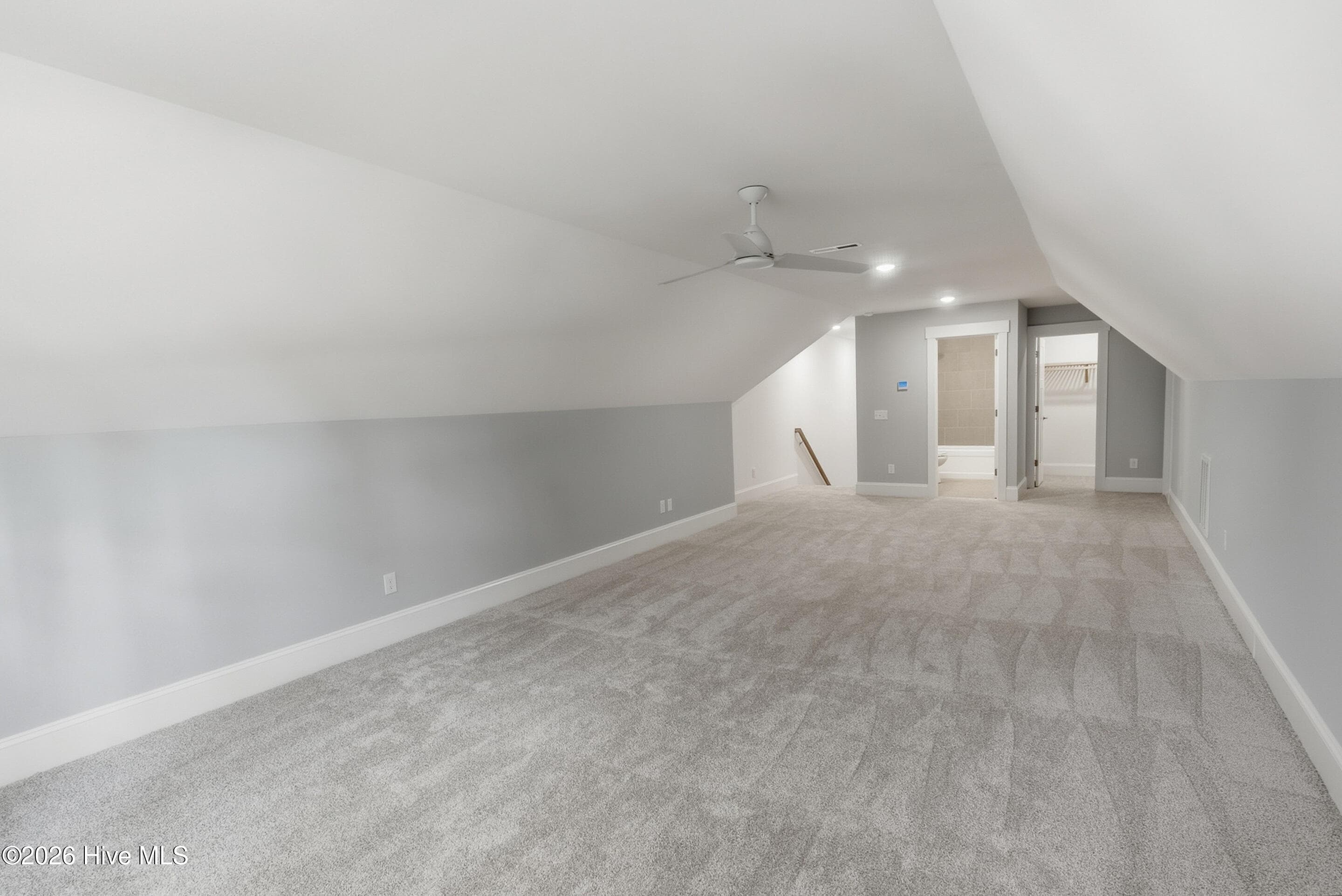 Bonus with full bath and tile step in shower - 3392 Eagle Crest Drive SW, Supply, NC 28462