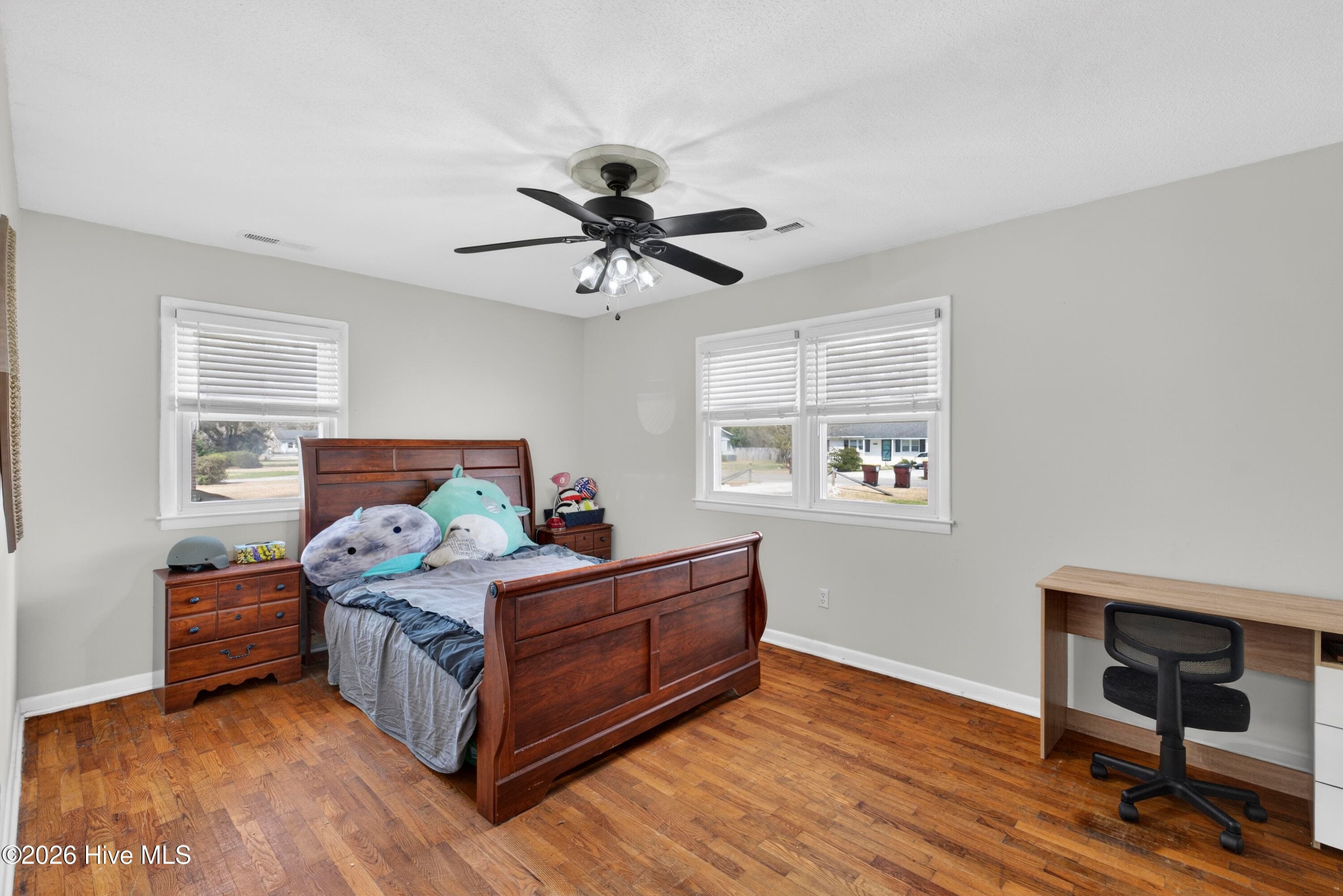 Single Family Residence at 118 Jamaica Drive, Wilmington, NC 28401, photo 5 of 7