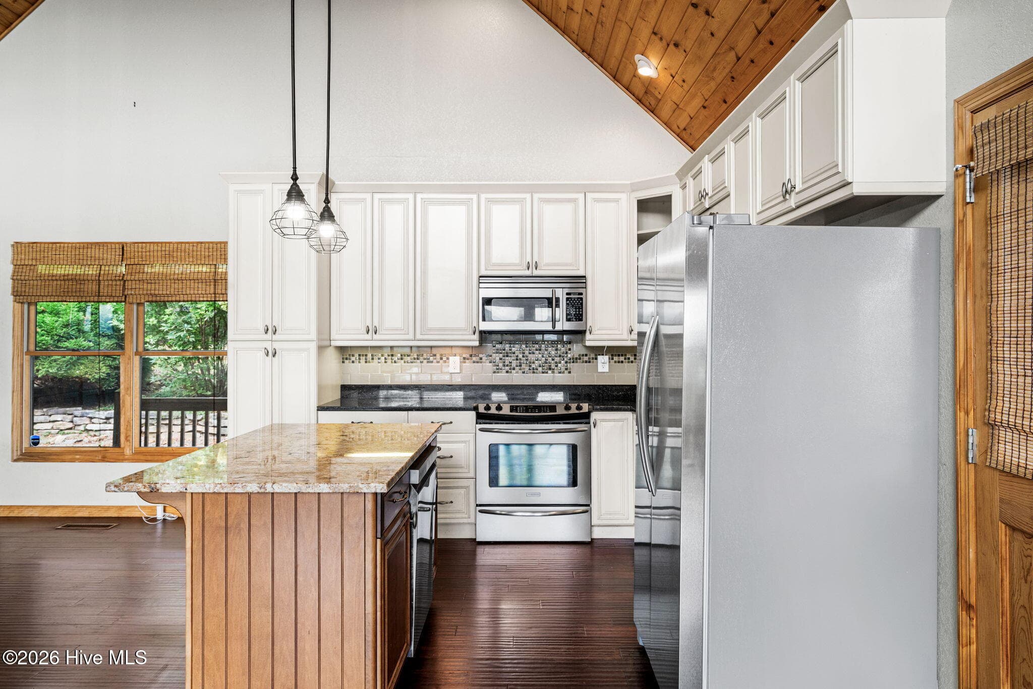 Single Family Residence at 175 Bear Trace, Brasstown, NC 28902, photo 13 of 47