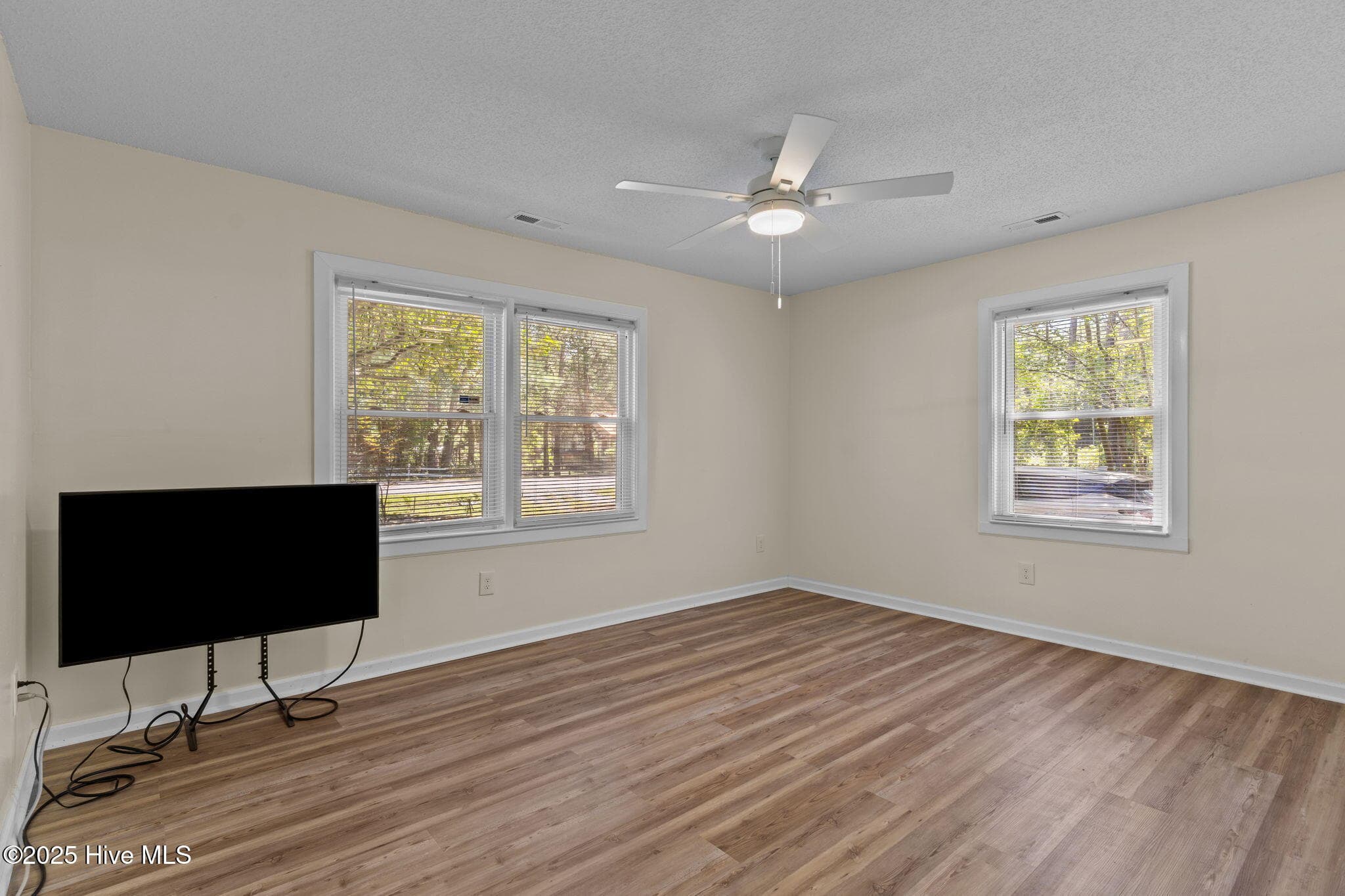 Single Family Residence at 1601 Midway Road SE, Bolivia, NC 28422, photo 17 of 49