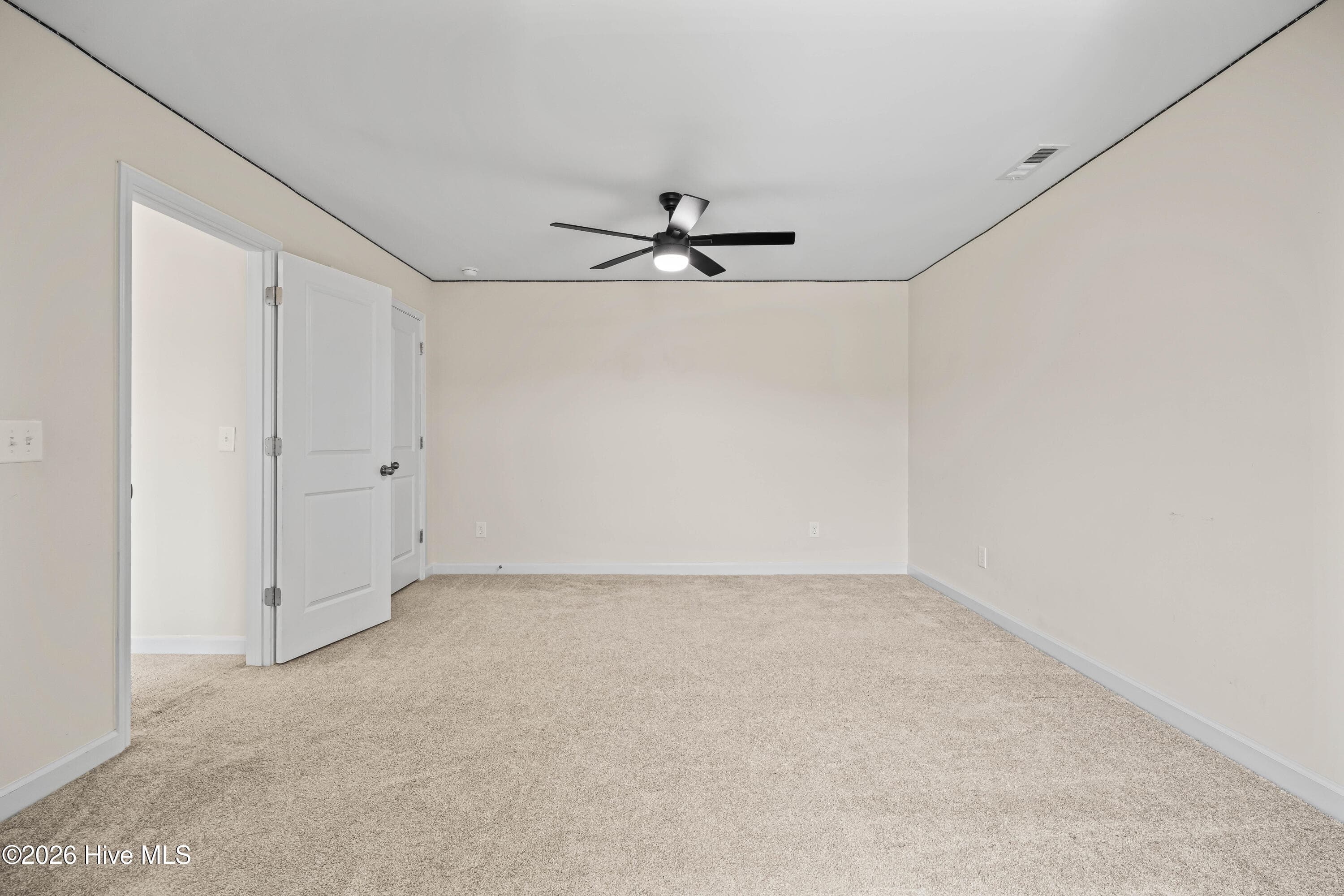 Single Family Residence at 158 Uzzell Road, Hubert, NC 28539, photo 30 of 45