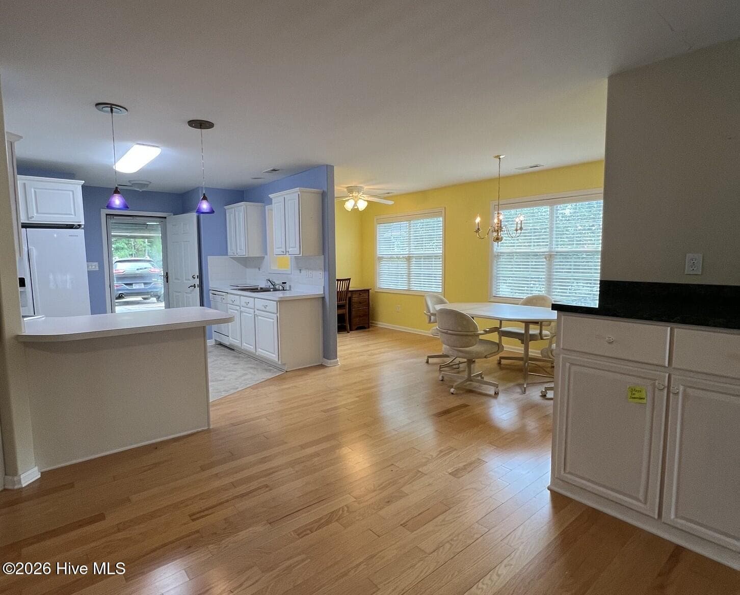 Condominium at 302 Jasmine S, Swansboro, NC 28584, photo 7 of 14
