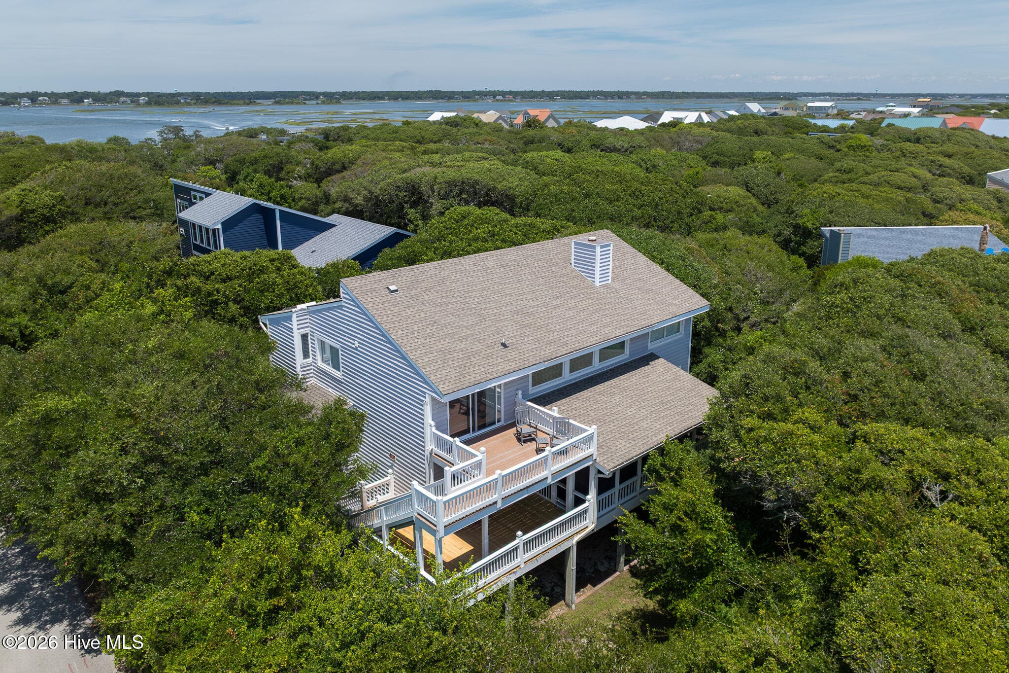 Single Family Residence at 126 Channel Bend, Surf City, NC 28445, photo 23 of 78