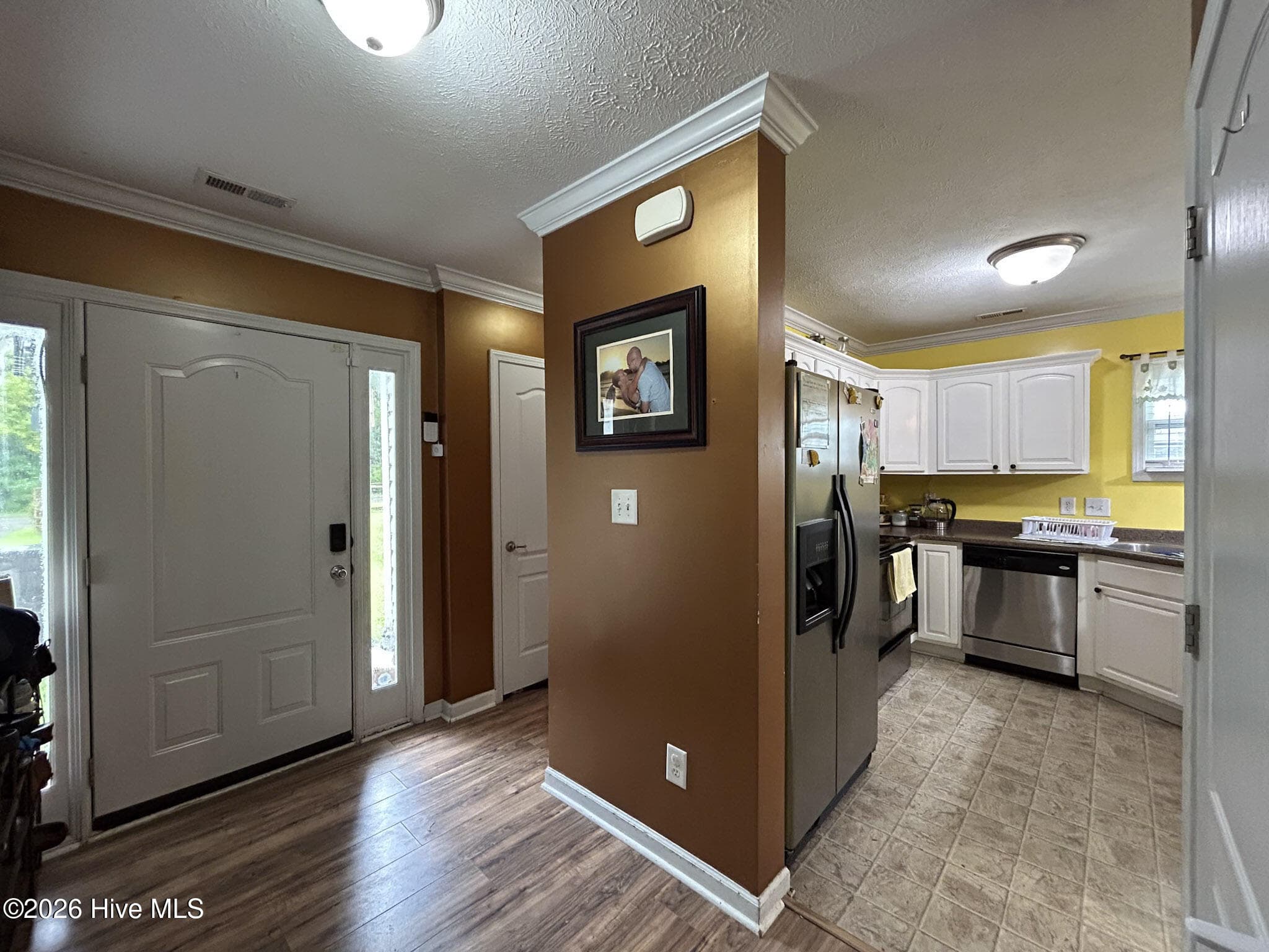 Single Family Residence at 305 Vito Court, Richlands, NC 28574, photo 13 of 83