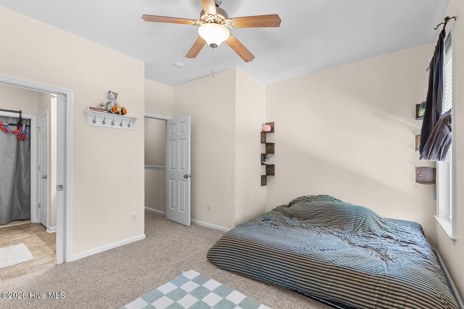 Townhouse at 270 Caldwell Loop, Jacksonville, NC 28546, photo 19 of 24