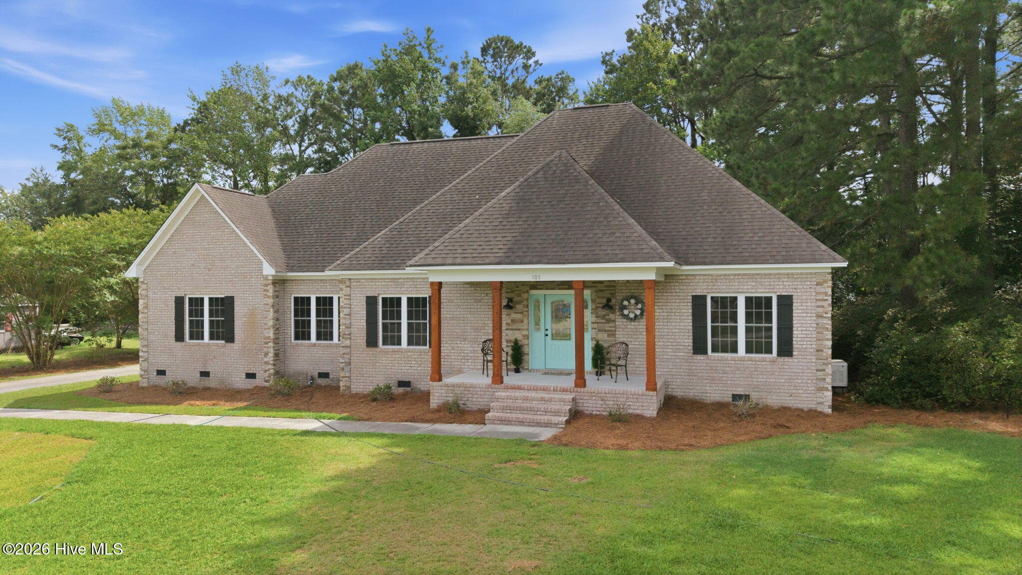 Single Family Residence at 105 Circle Street, Washington, NC 27889, photo 4 of 58