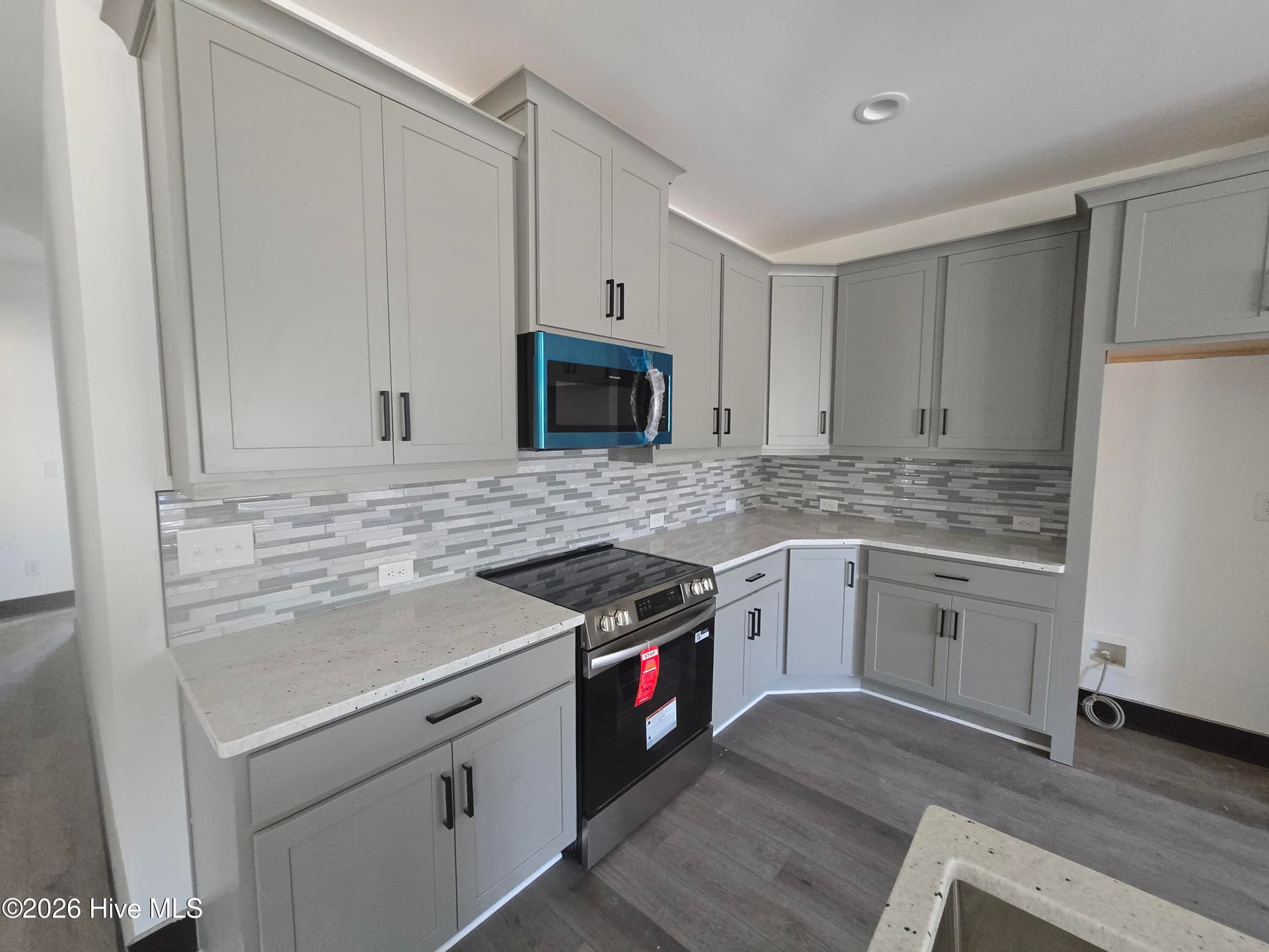Single Family Residence at 107 Weathersbee Drive, Hampstead, NC 28443, photo 29 of 140