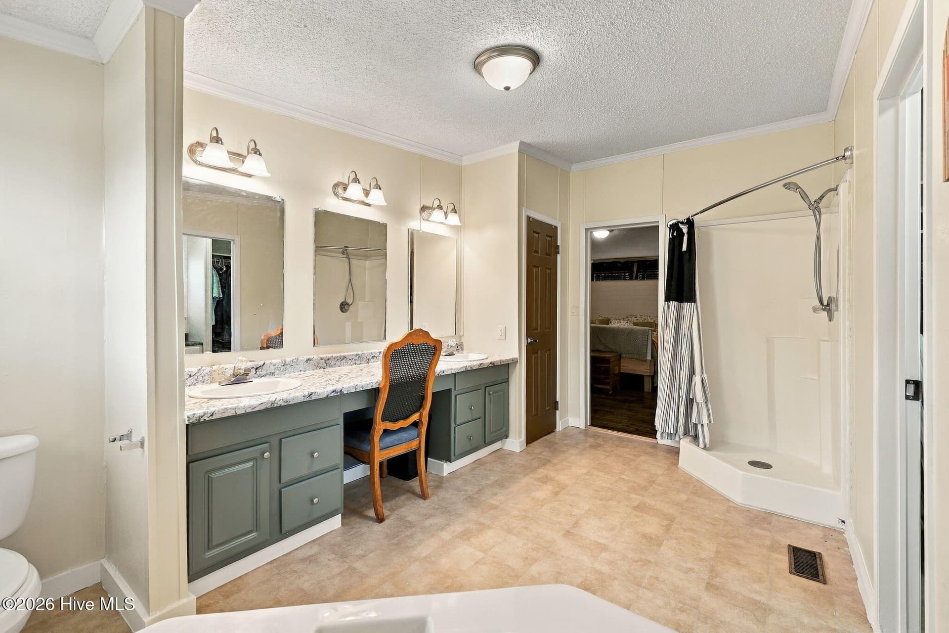 Manufactured Home at 102 Wildcat Court, Richlands, NC 28574, photo 26 of 55