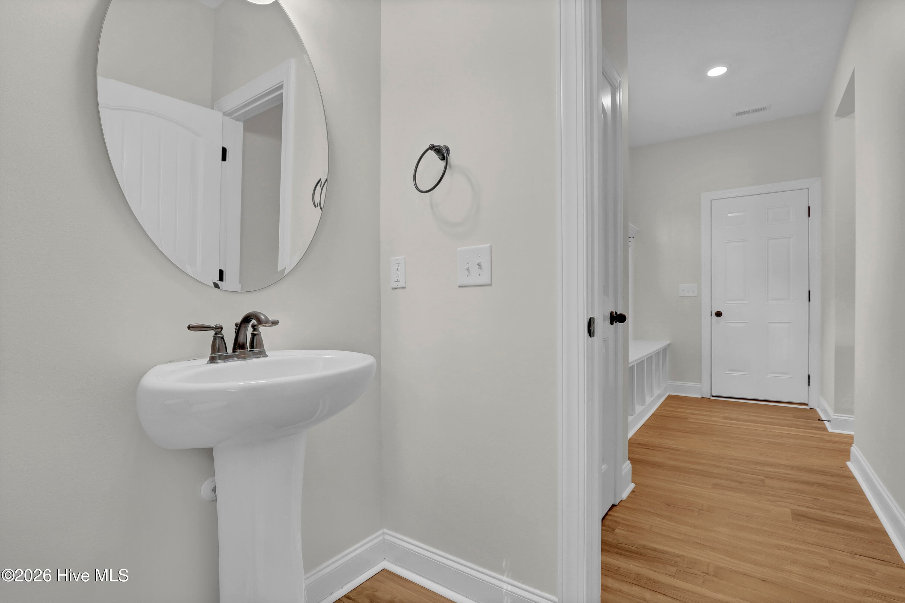 Single Family Residence at 506 W Red Head Circle, Sneads Ferry, NC 28460, photo 15 of 63