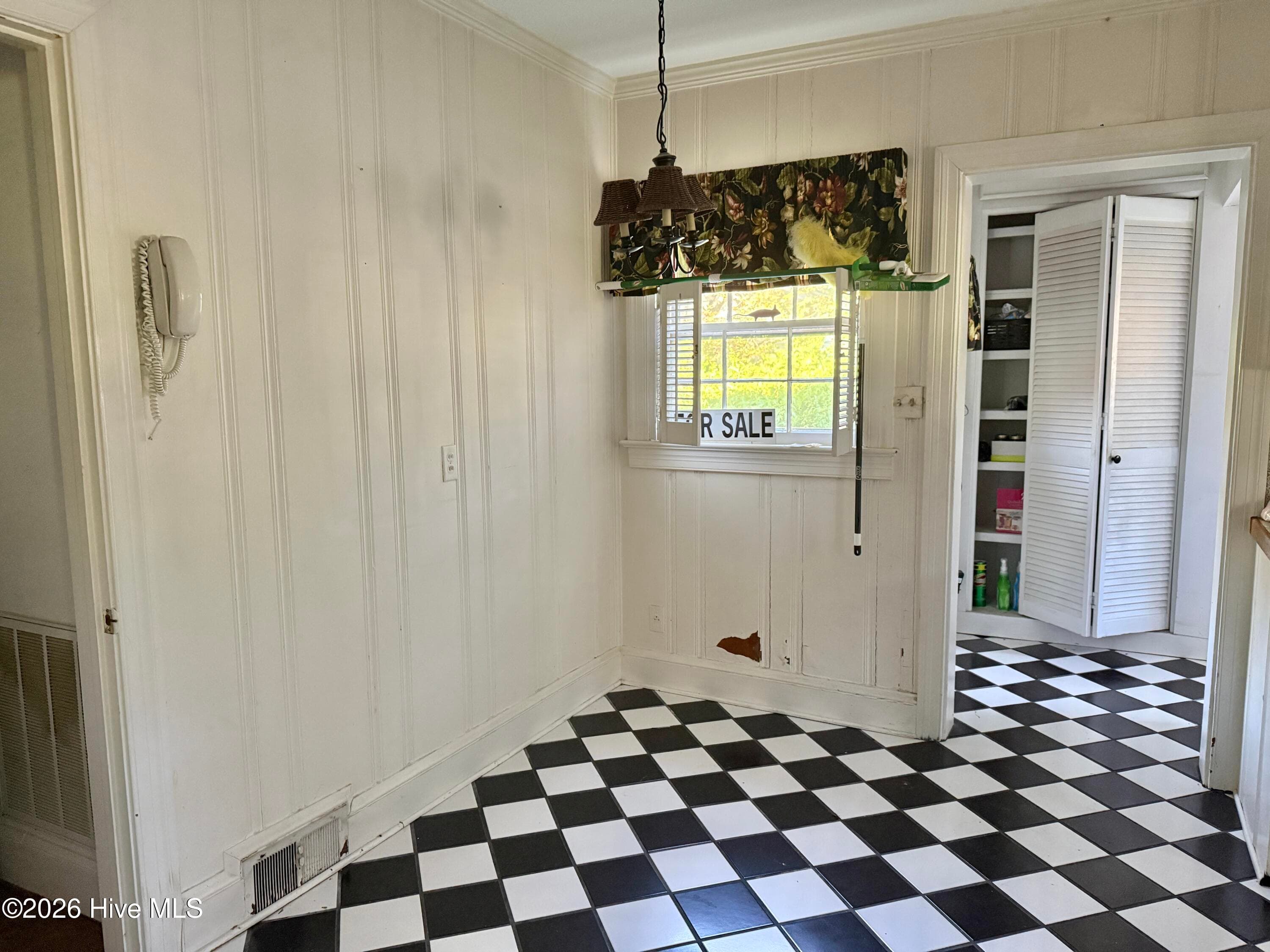 Single Family Residence at 1202 Ruffin Terrace, Kinston, NC 28504, photo 7 of 30