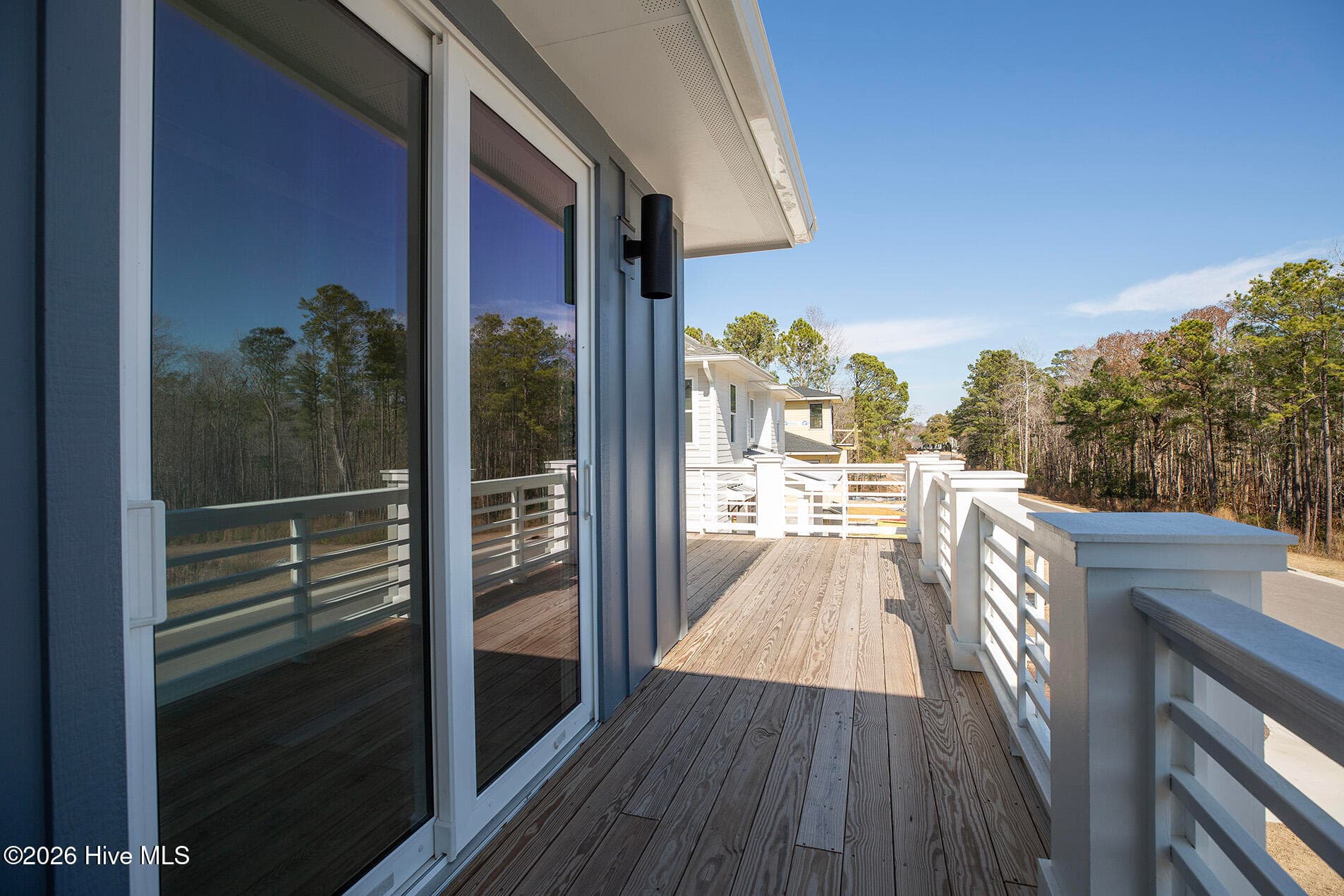 Single Family Residence at 629 Vale Drive, Wilmington, NC 28411, photo 3 of 3