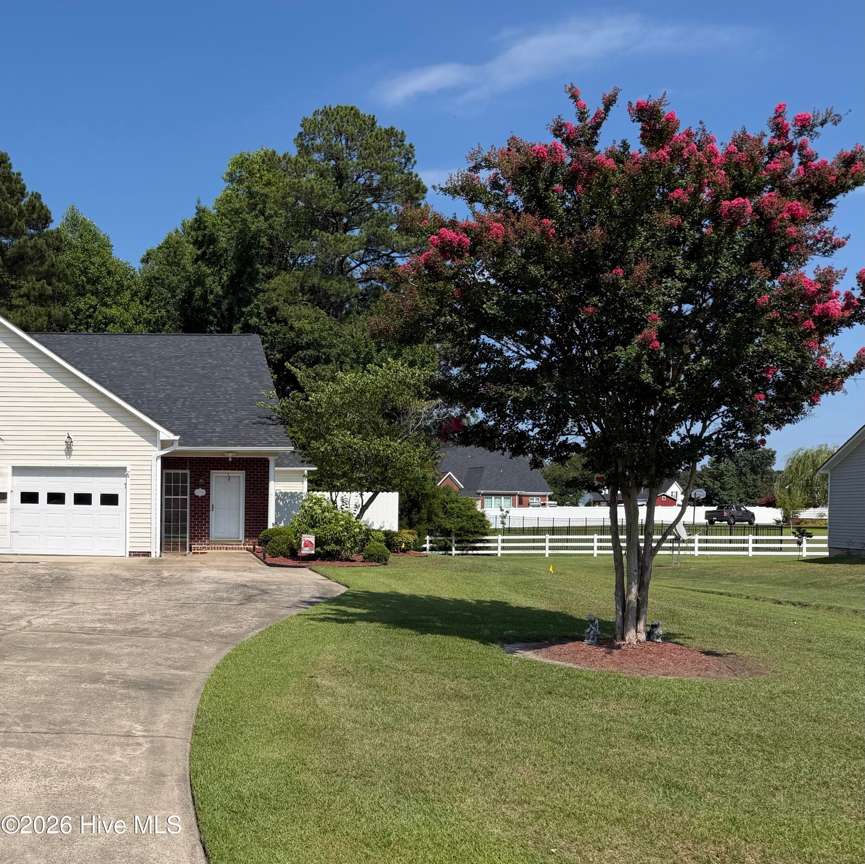 Townhouse at 2059 Briarwood Drive, Kinston, NC 28501, photo 7 of 7