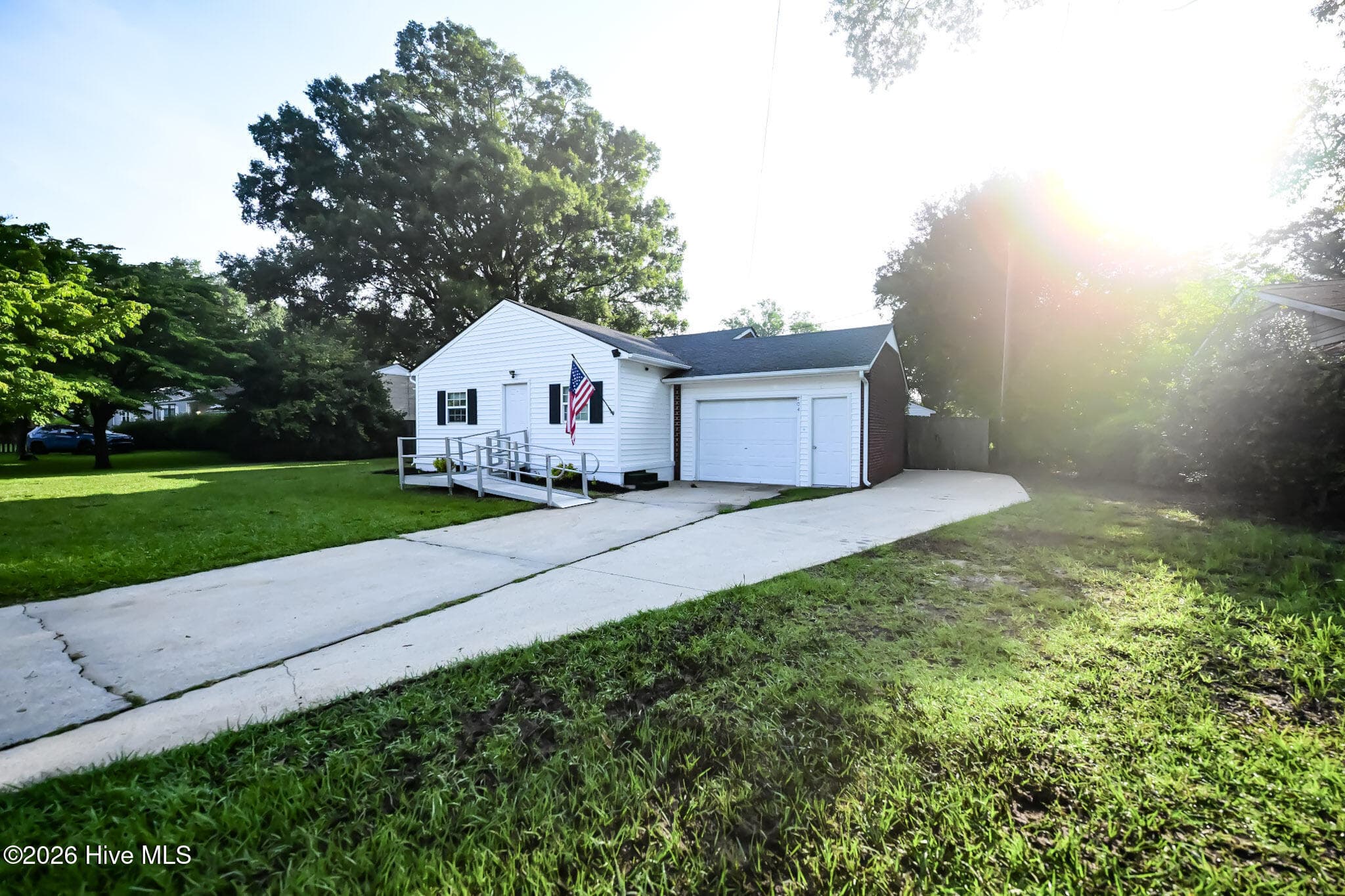 Single Family Residence at 704 Henderson Drive, Jacksonville, NC 28540, photo 2 of 28
