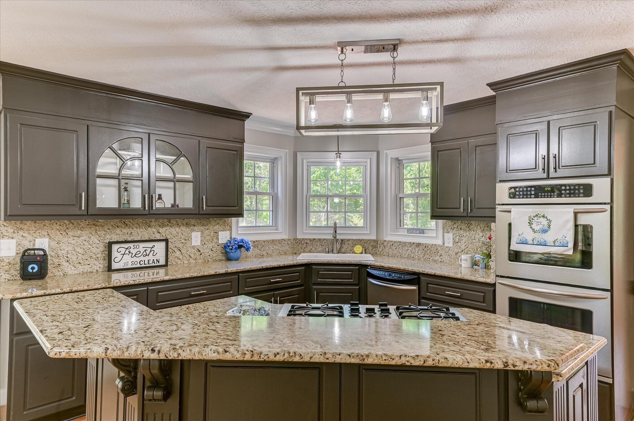 Gas Stove is awesome! - 1154 Water Oak Drive, Lincolnton, GA 30817